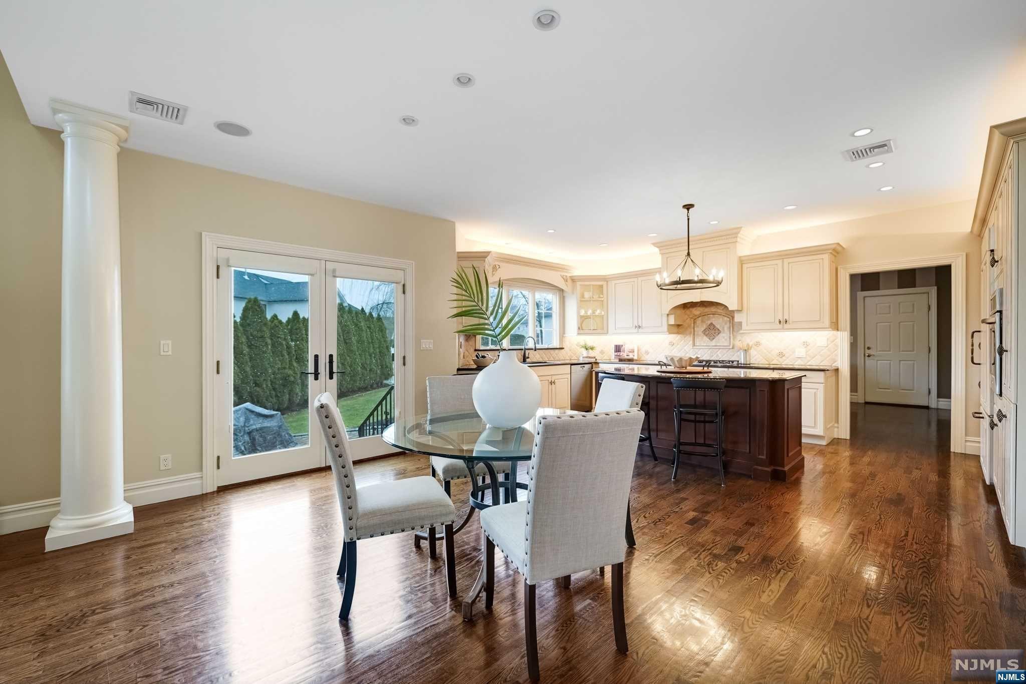 536 Green Valley Road