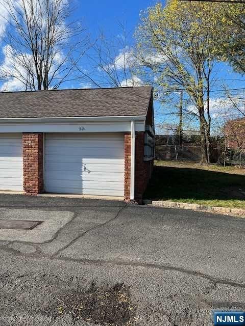 1307B Valley Road