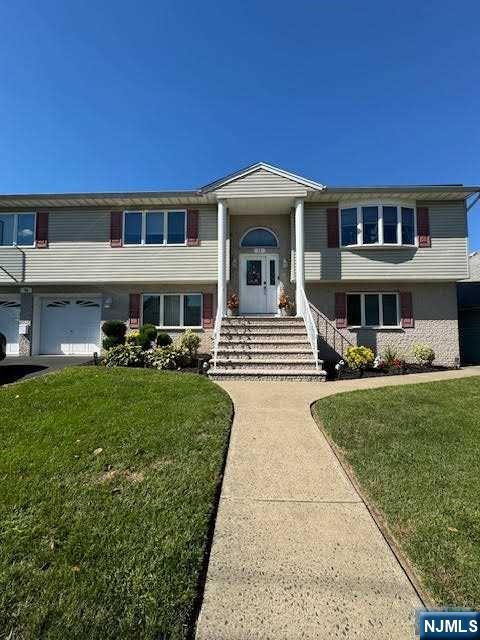75 Kimmig Avenue