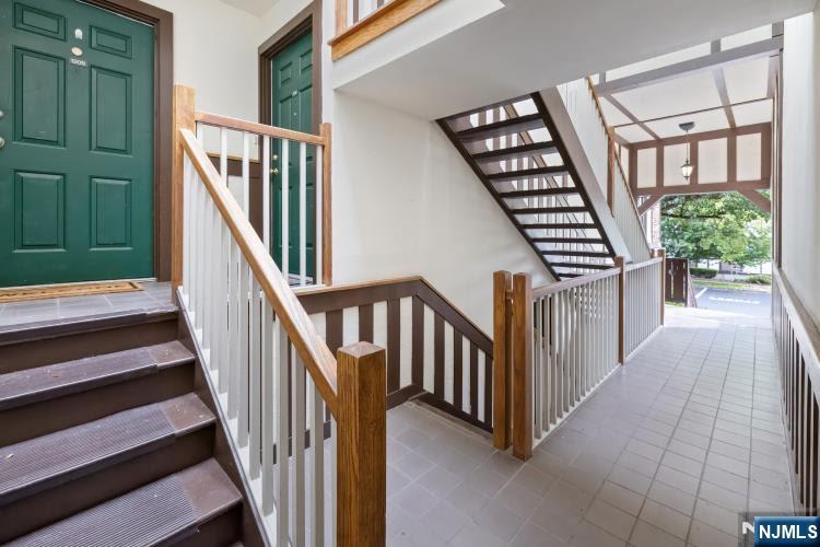 1210 Faulkner Court