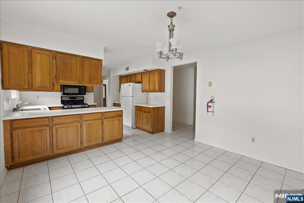 1210 Faulkner Court