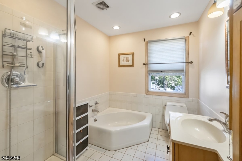 15 Linda Vista Ave