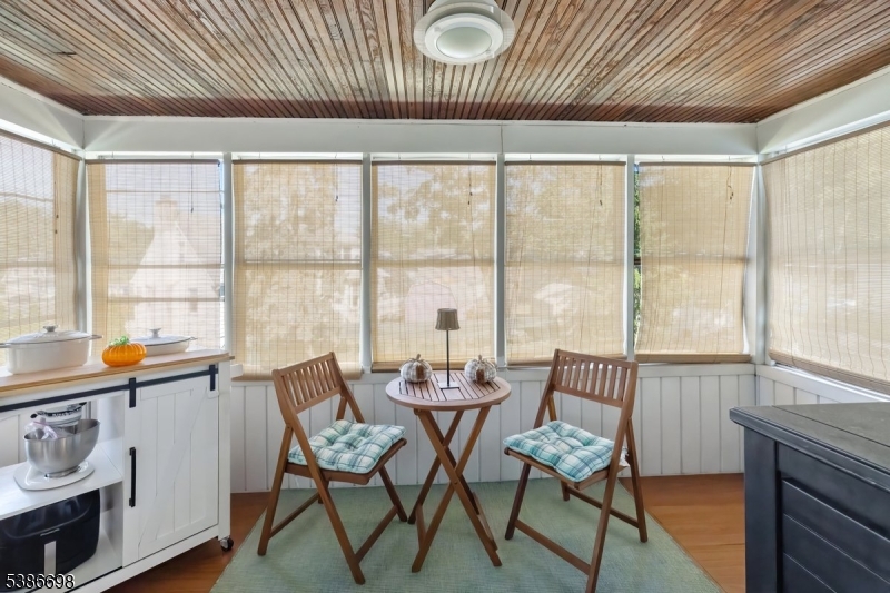 15 Linda Vista Ave