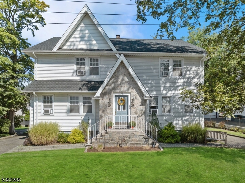 15 Linda Vista Ave