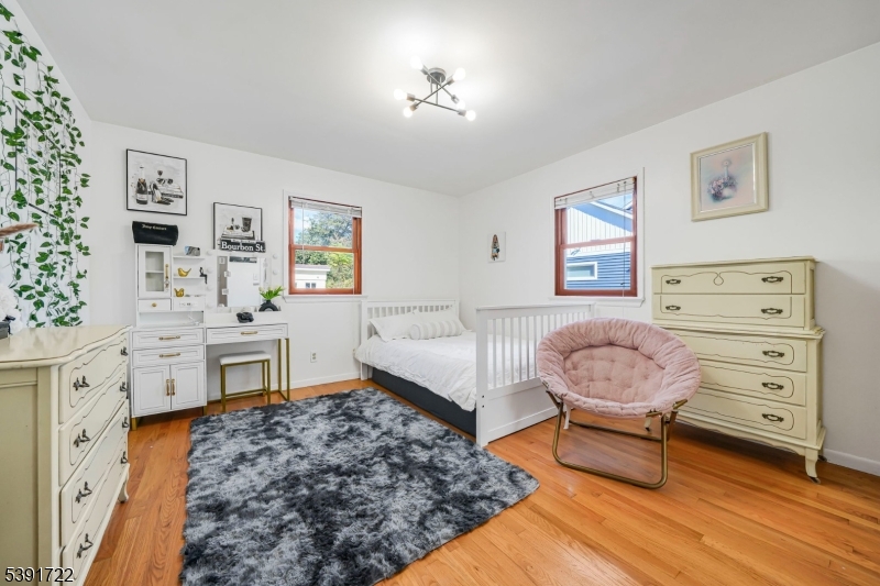 36 Clara St