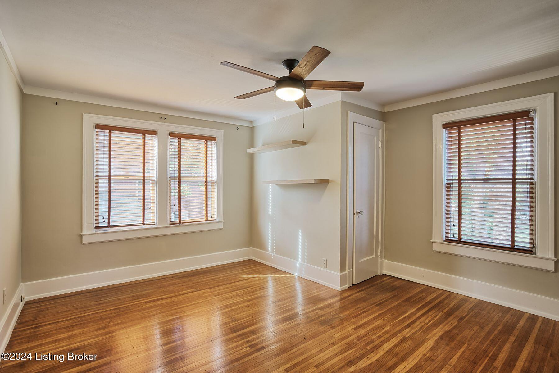 3031 Lexington Rd
