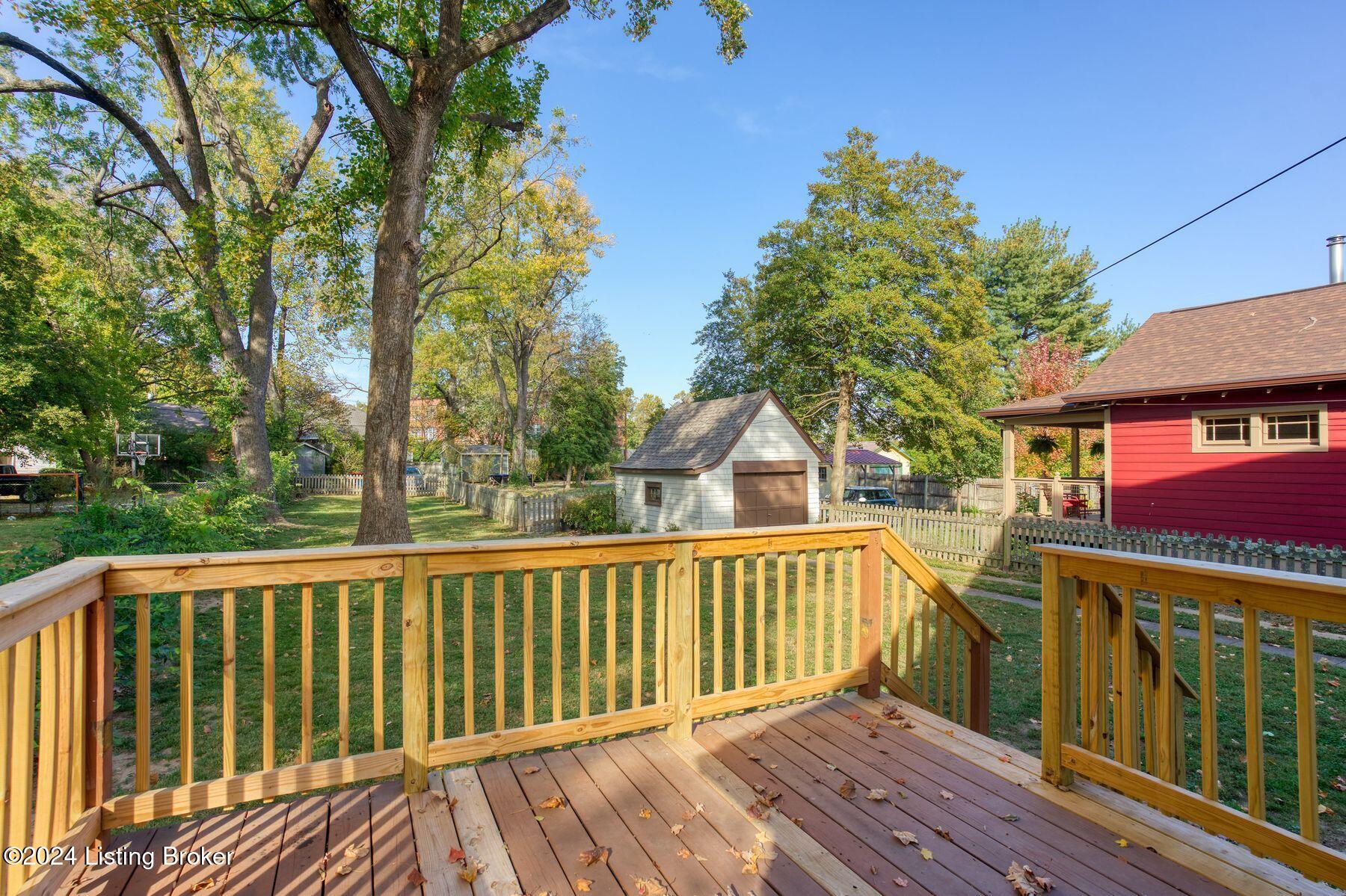 3031 Lexington Rd