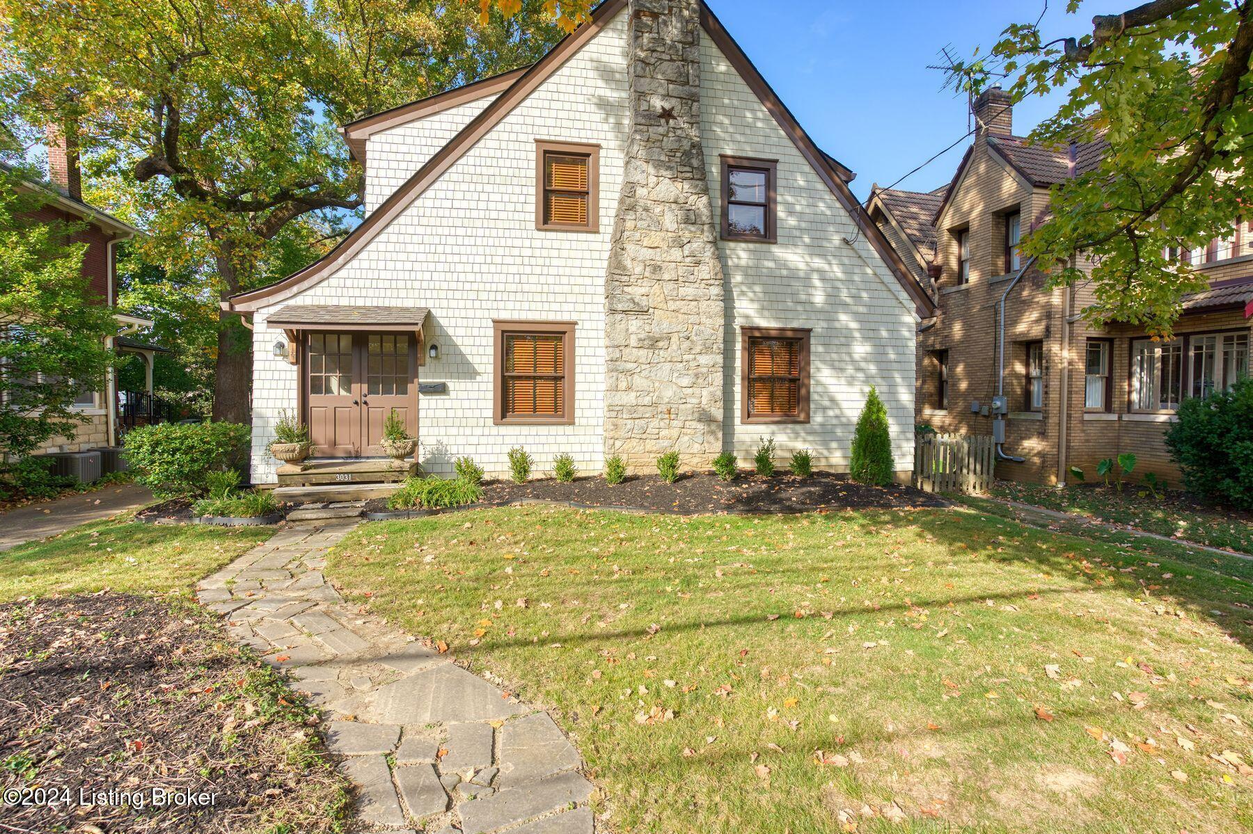 3031 Lexington Rd