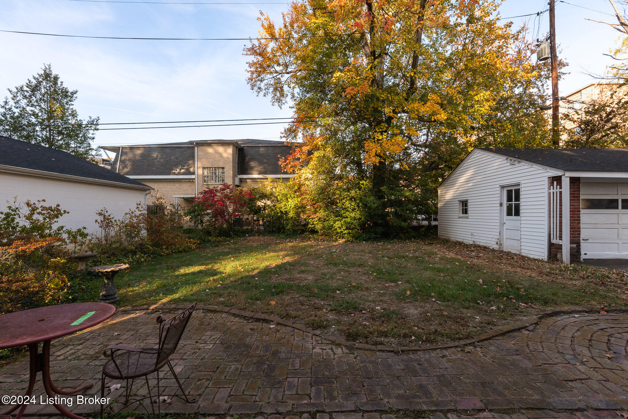 216 Gibson Rd
