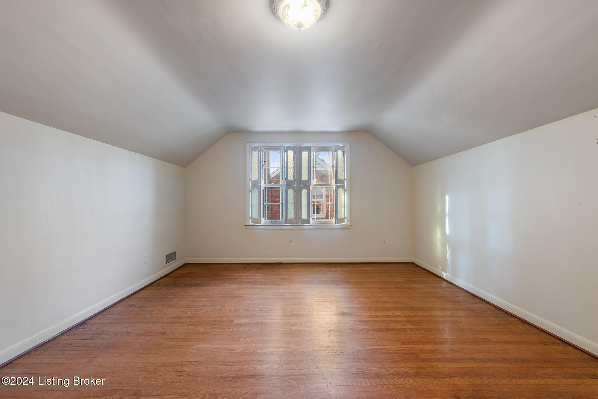 216 Gibson Rd