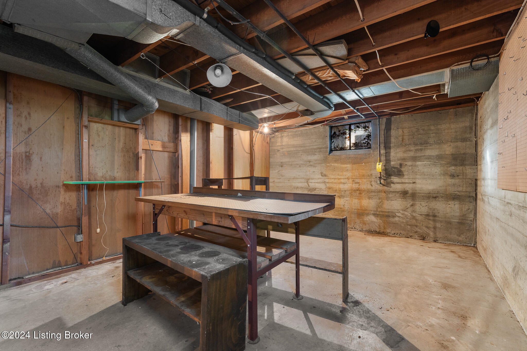 216 Gibson Rd