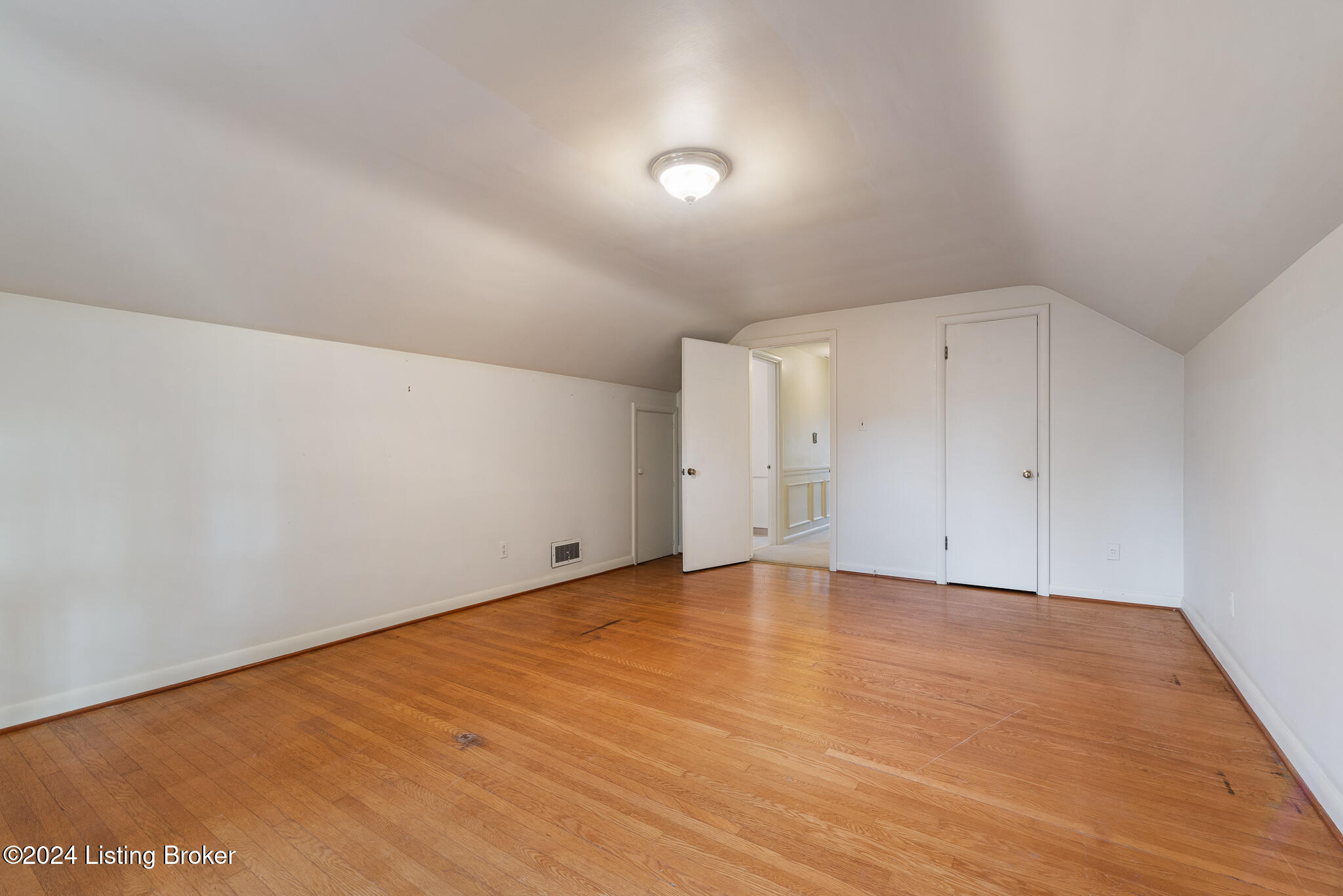 216 Gibson Rd