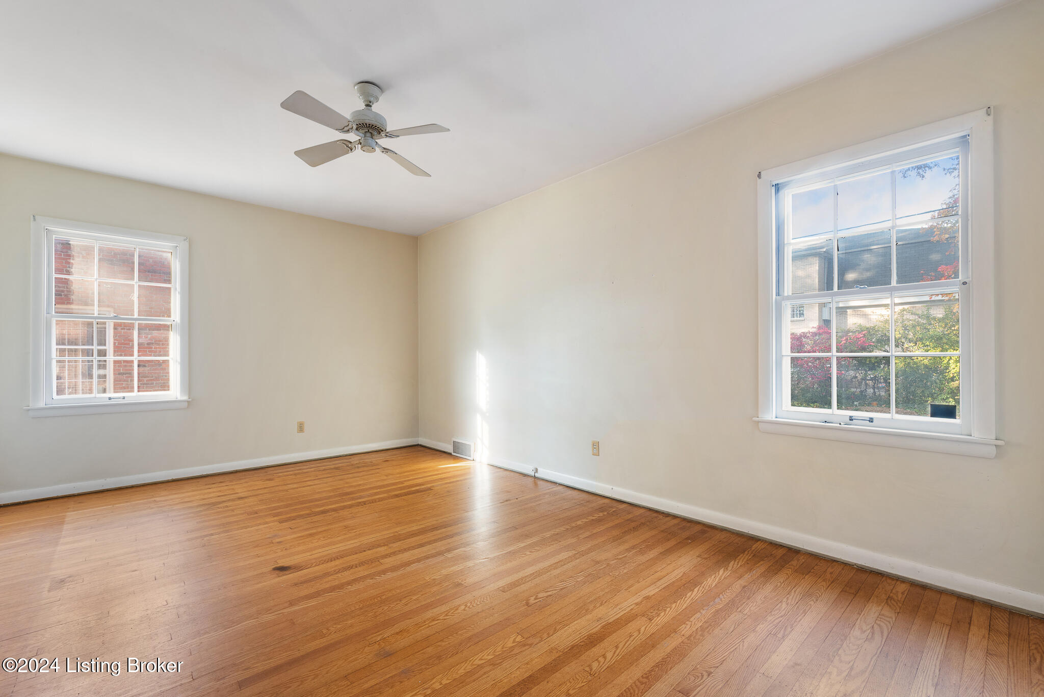 216 Gibson Rd