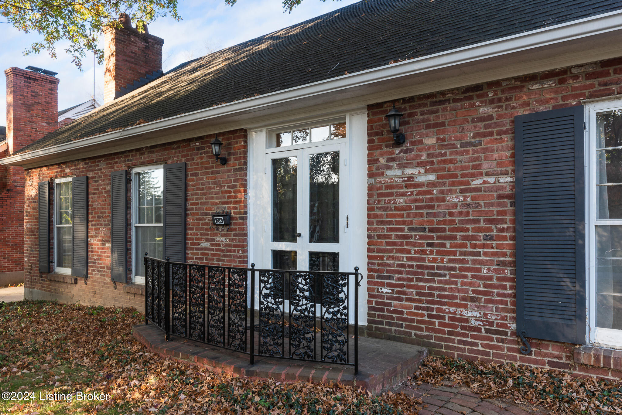 216 Gibson Rd