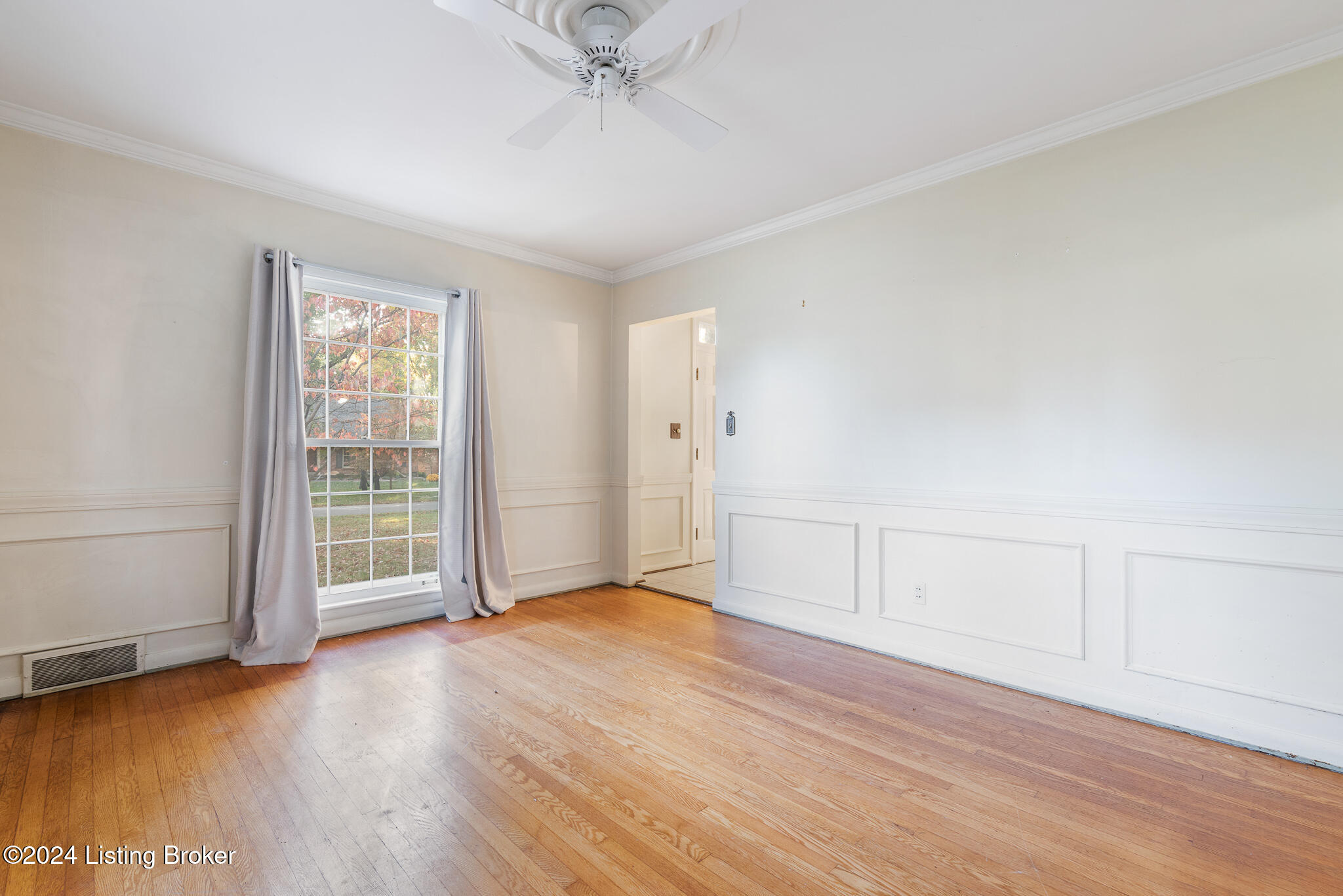 216 Gibson Rd