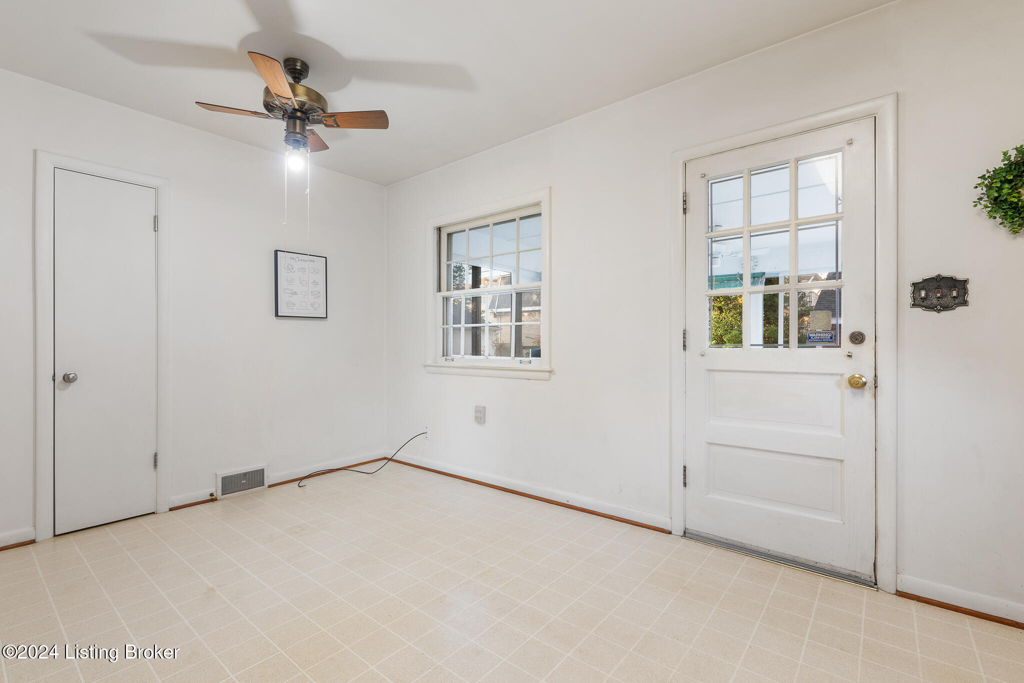 216 Gibson Rd
