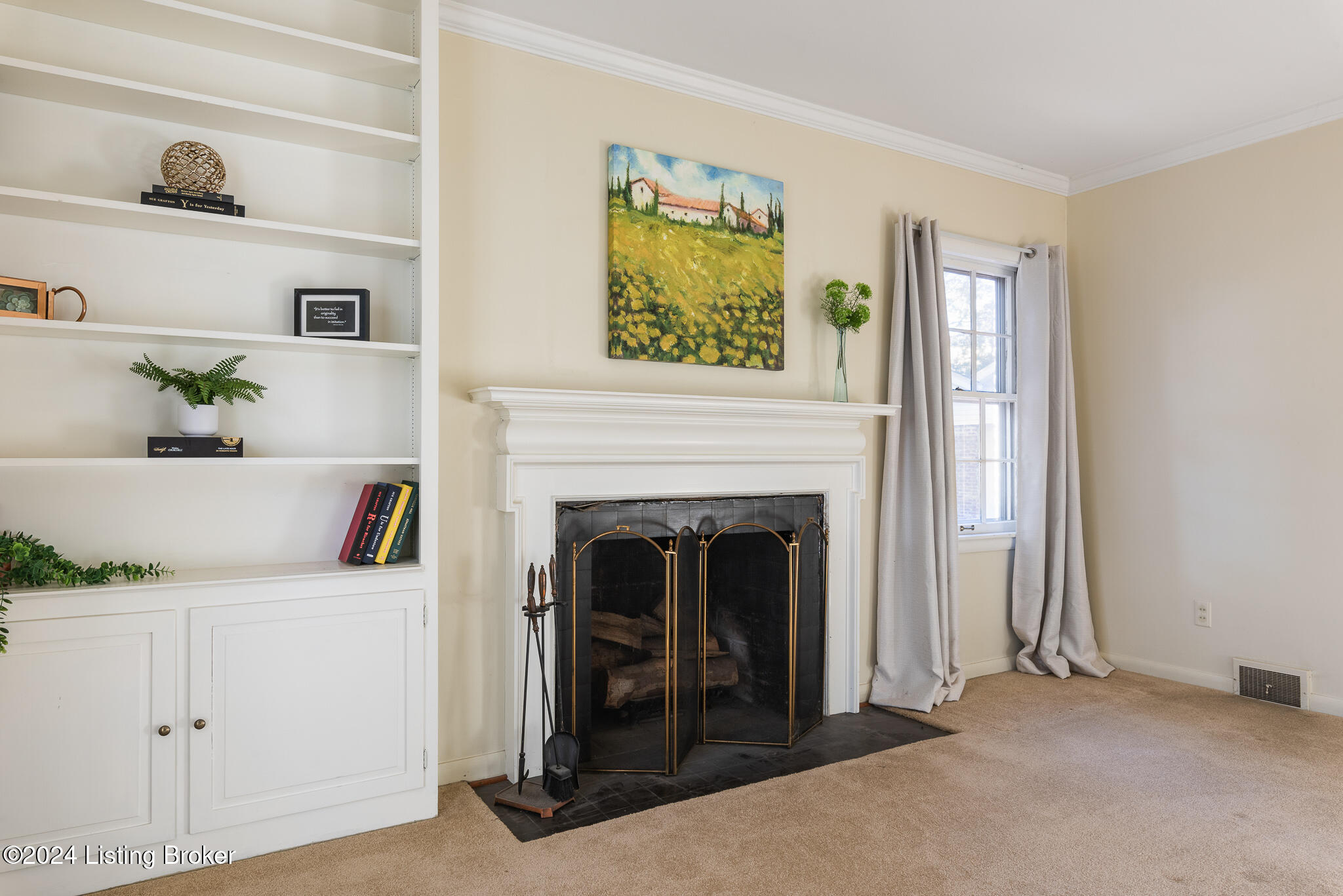 216 Gibson Rd