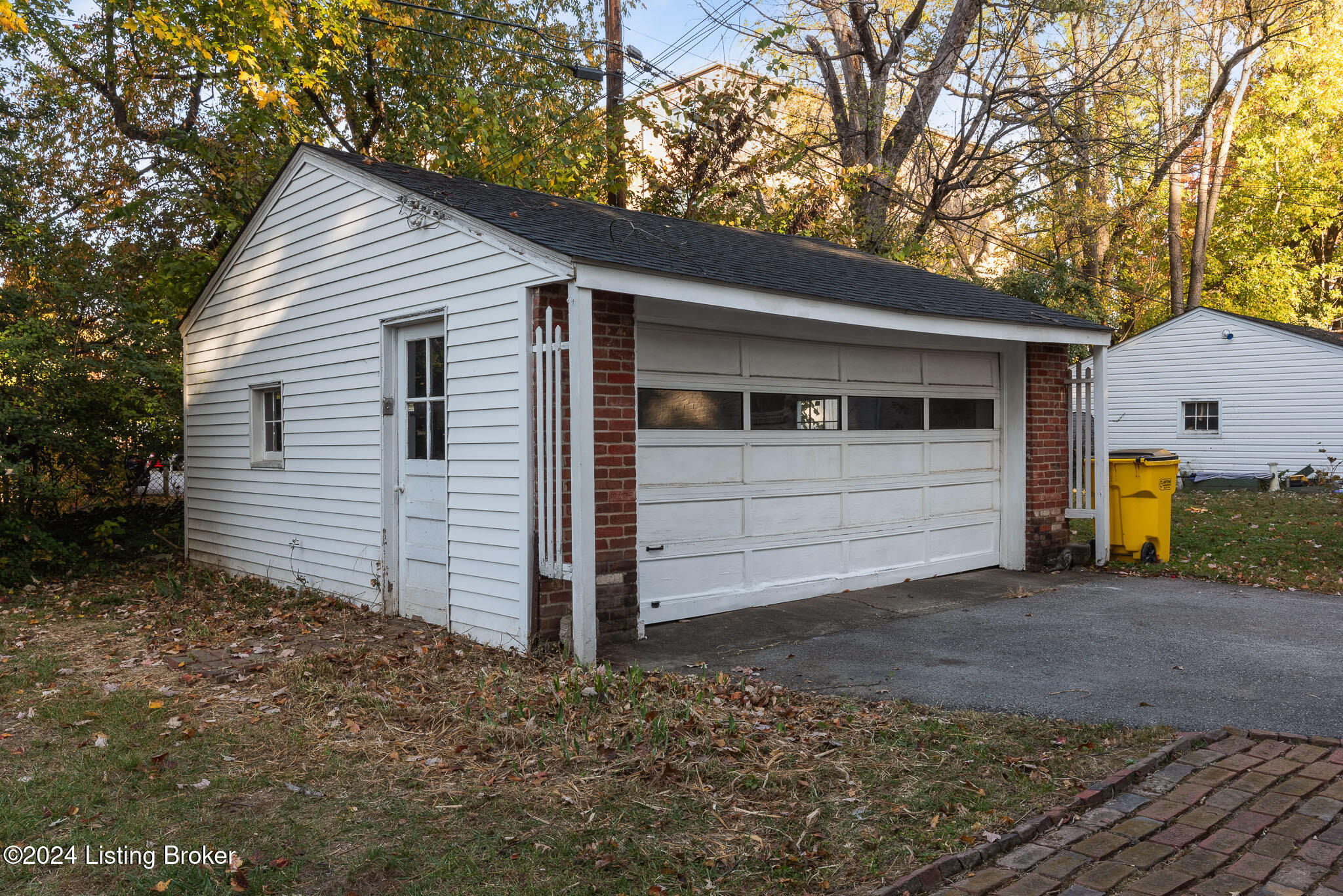 216 Gibson Rd