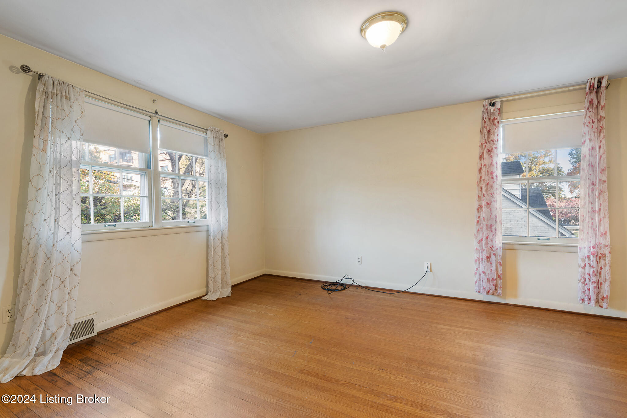 216 Gibson Rd