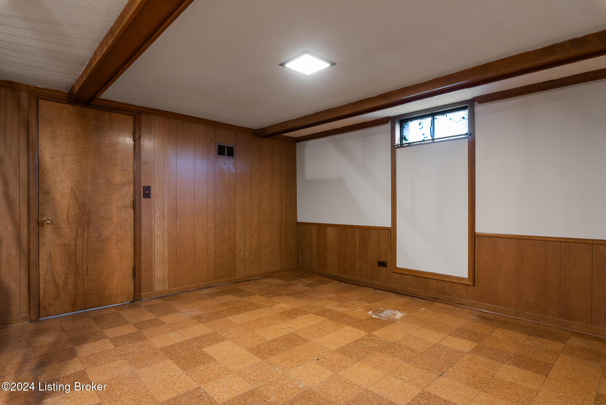 216 Gibson Rd