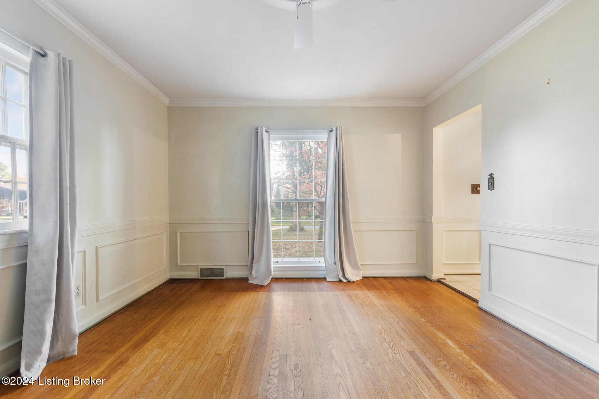216 Gibson Rd