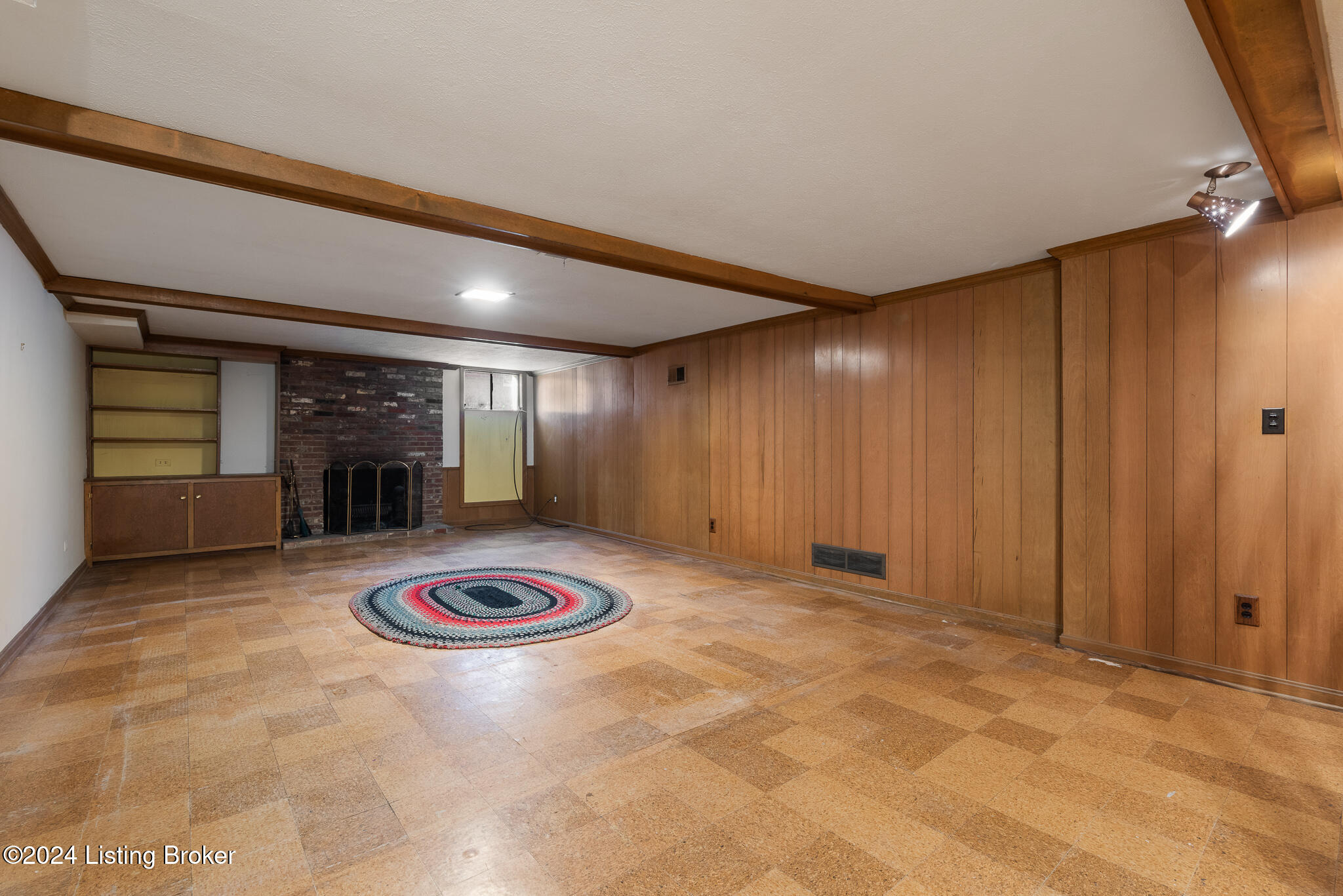 216 Gibson Rd