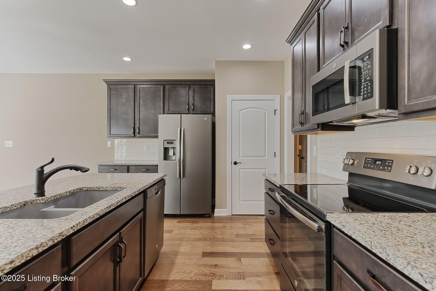 15816 Barkley Lake Ct
