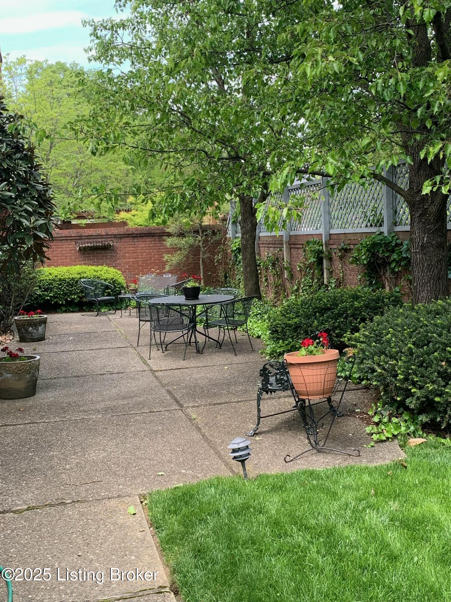 4703 Old Brownsboro Ct