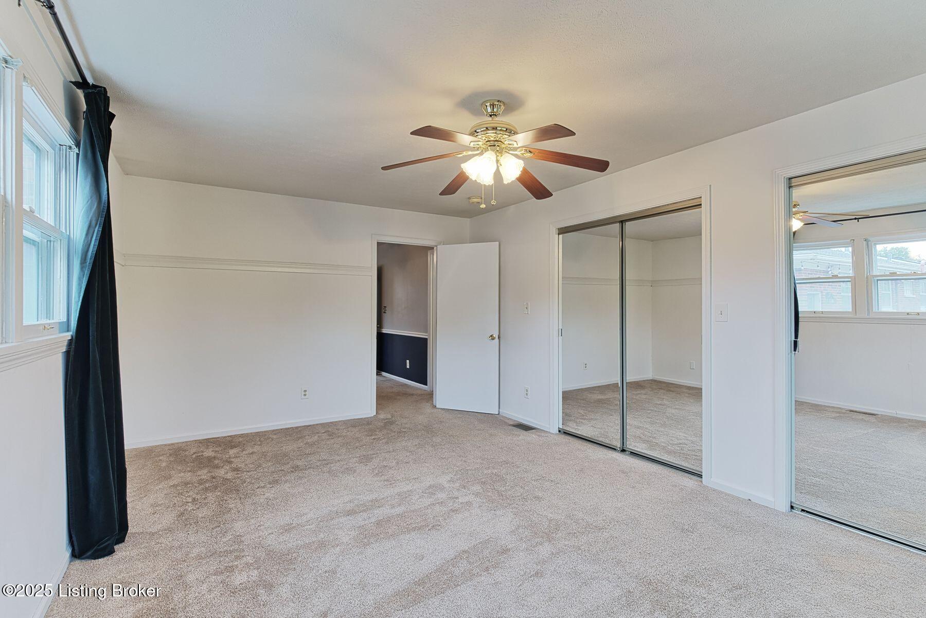 1809 Roosevelt Ave