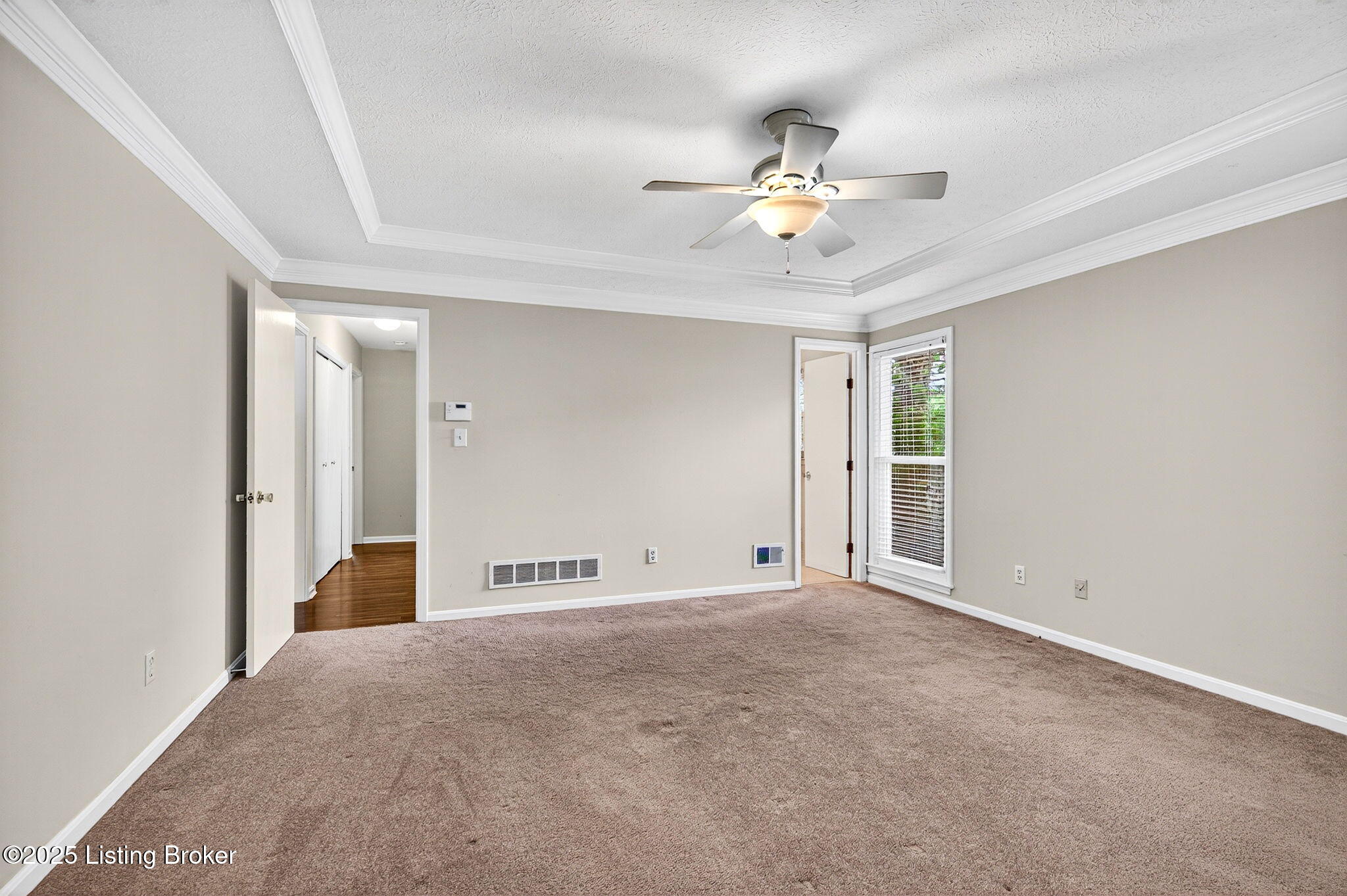 1605 Carlimar Ln