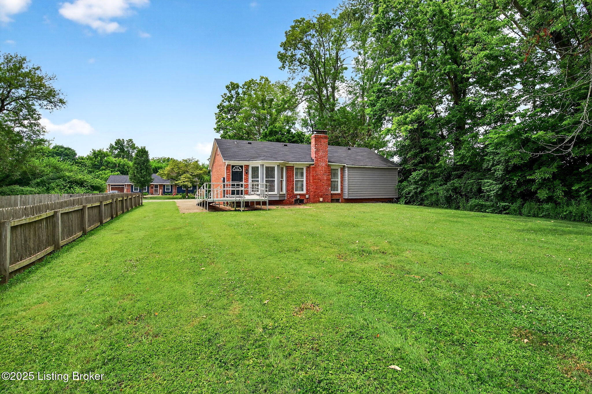 1605 Carlimar Ln