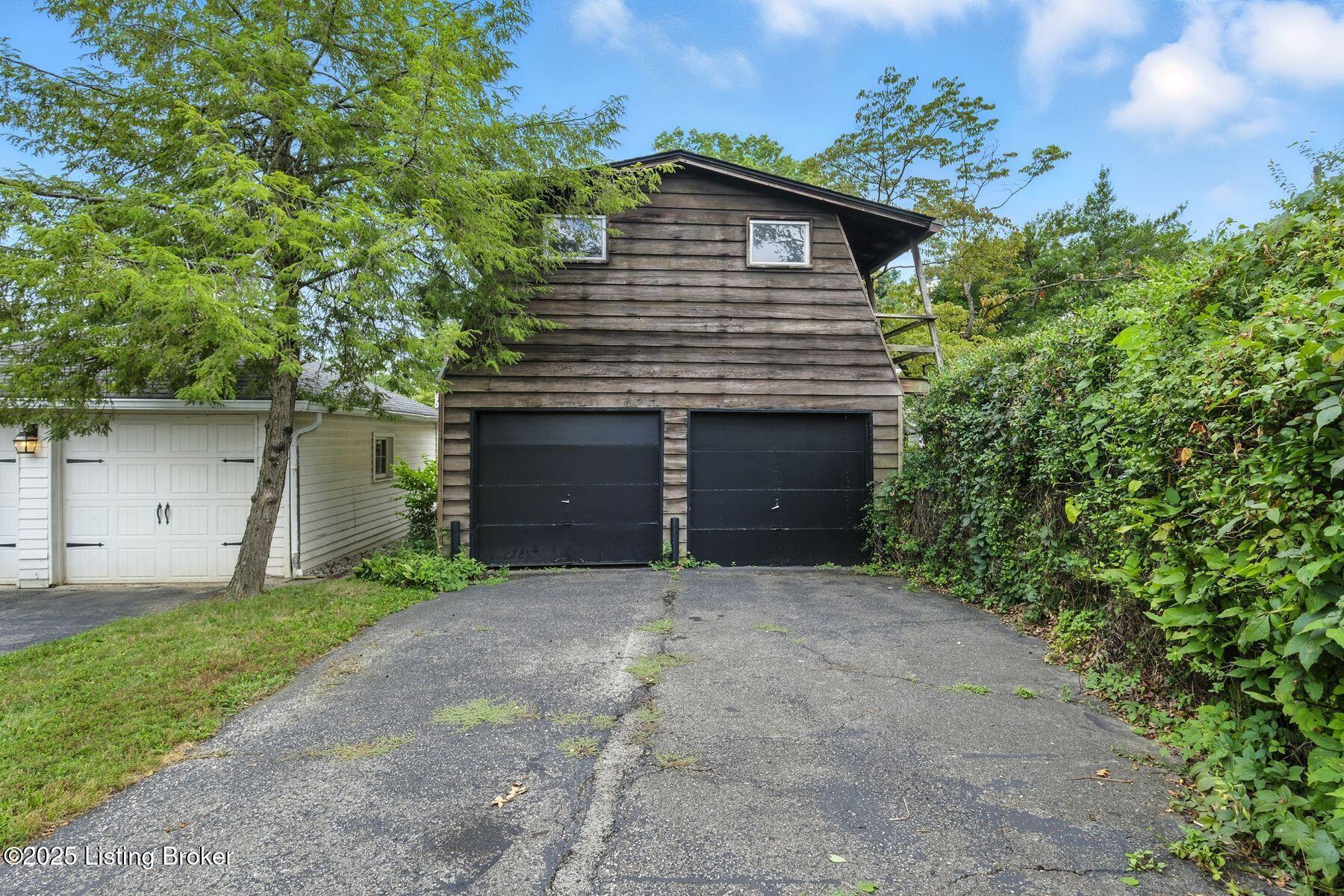 3918 Leland Rd