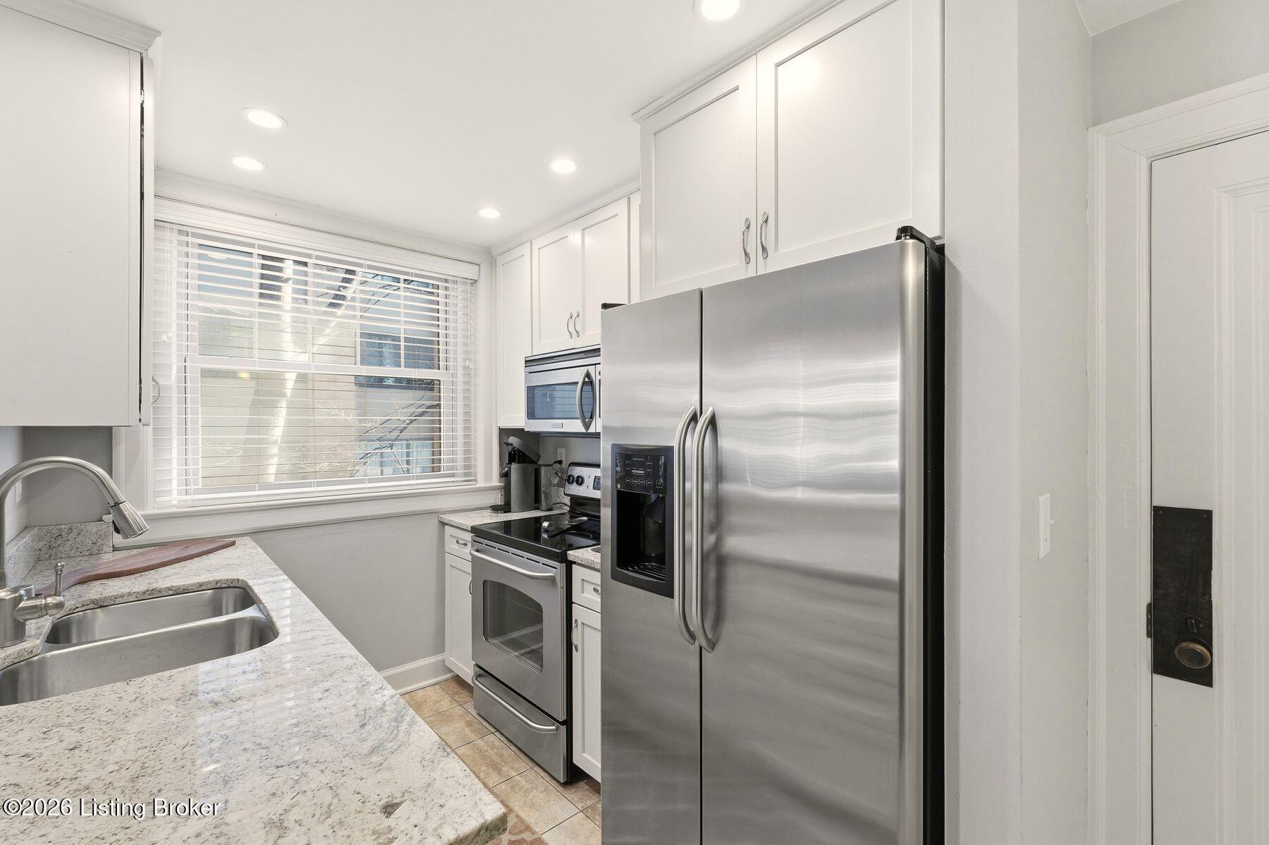 1601 Spring Dr 8