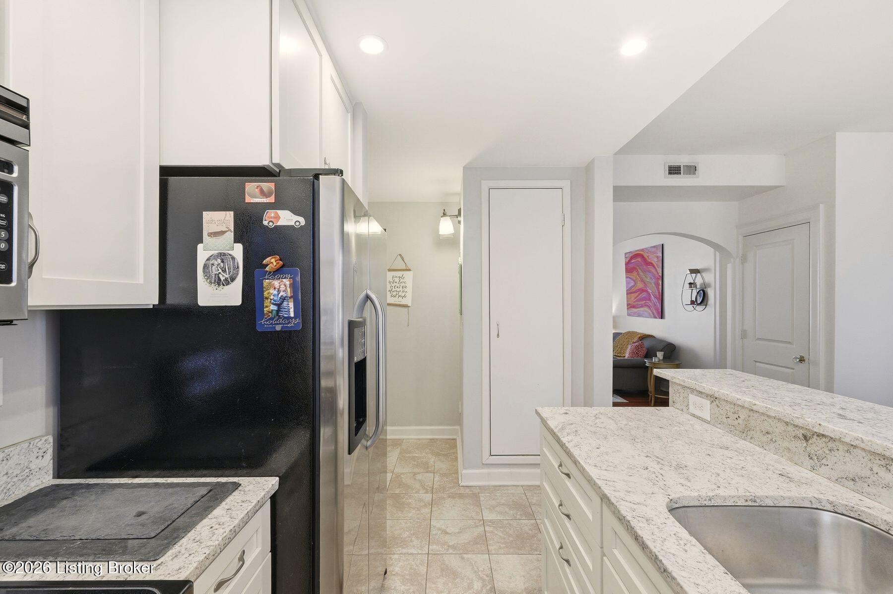 1601 Spring Dr 8