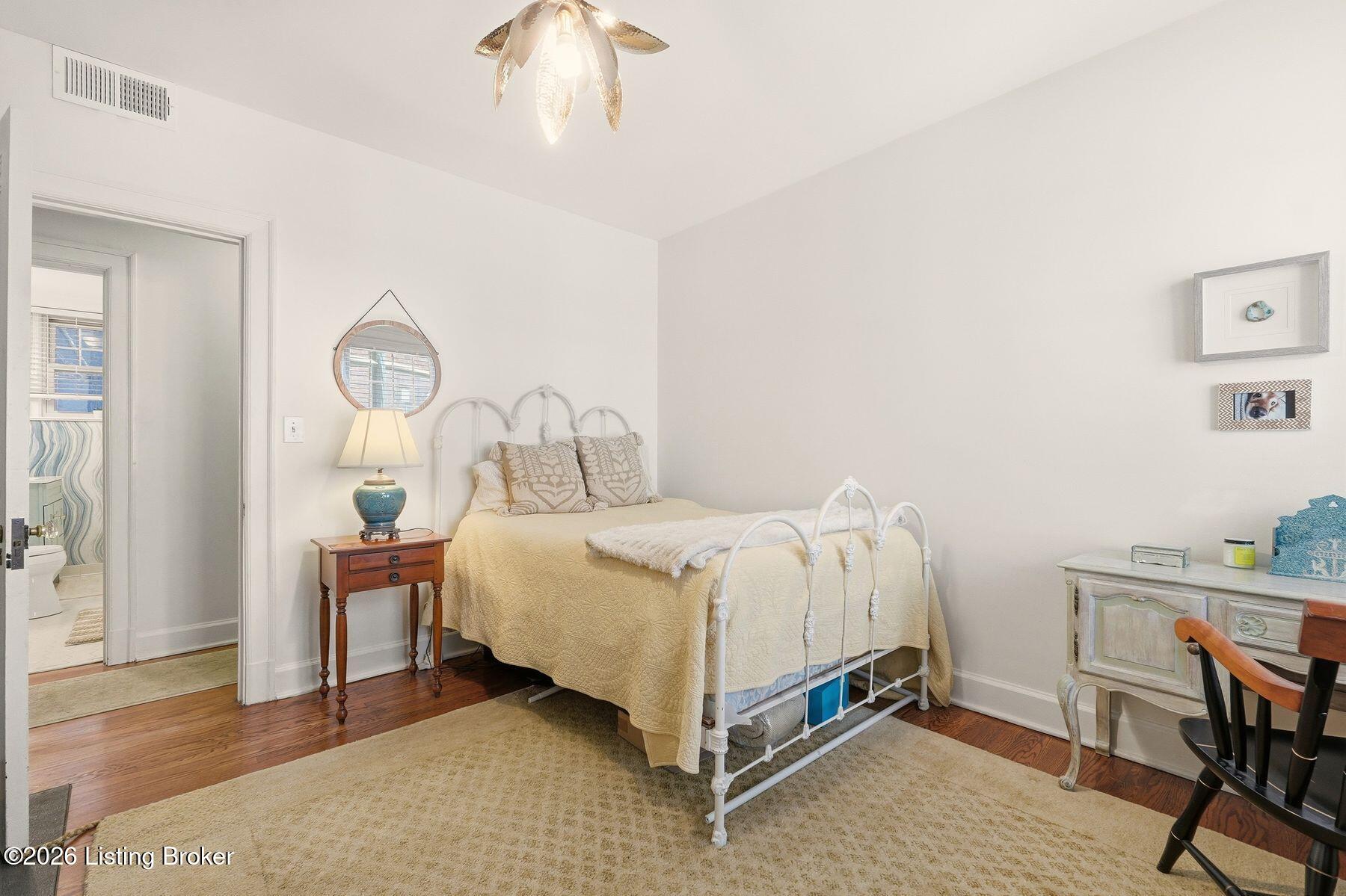 1601 Spring Dr 8