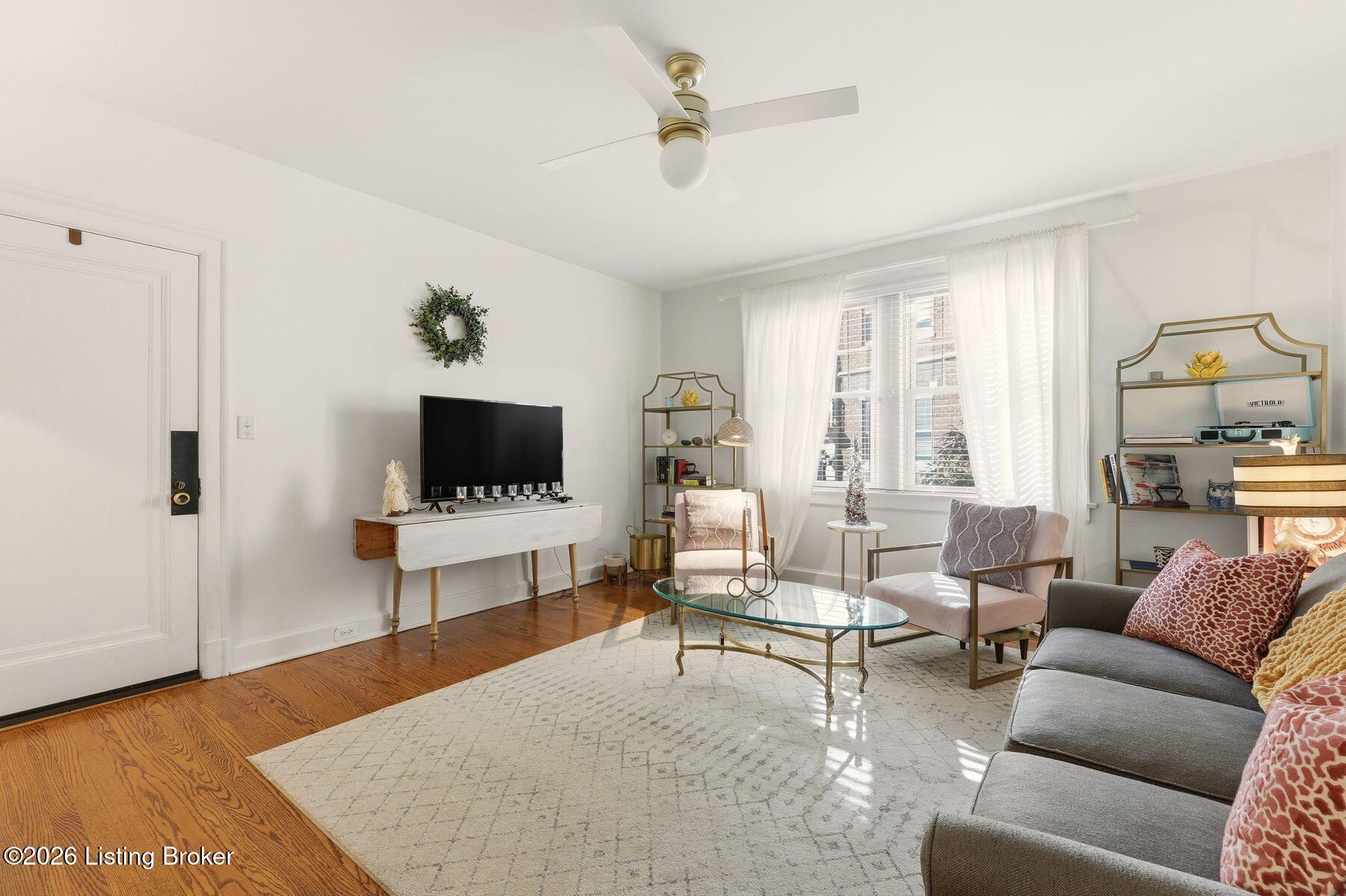 1601 Spring Dr 8