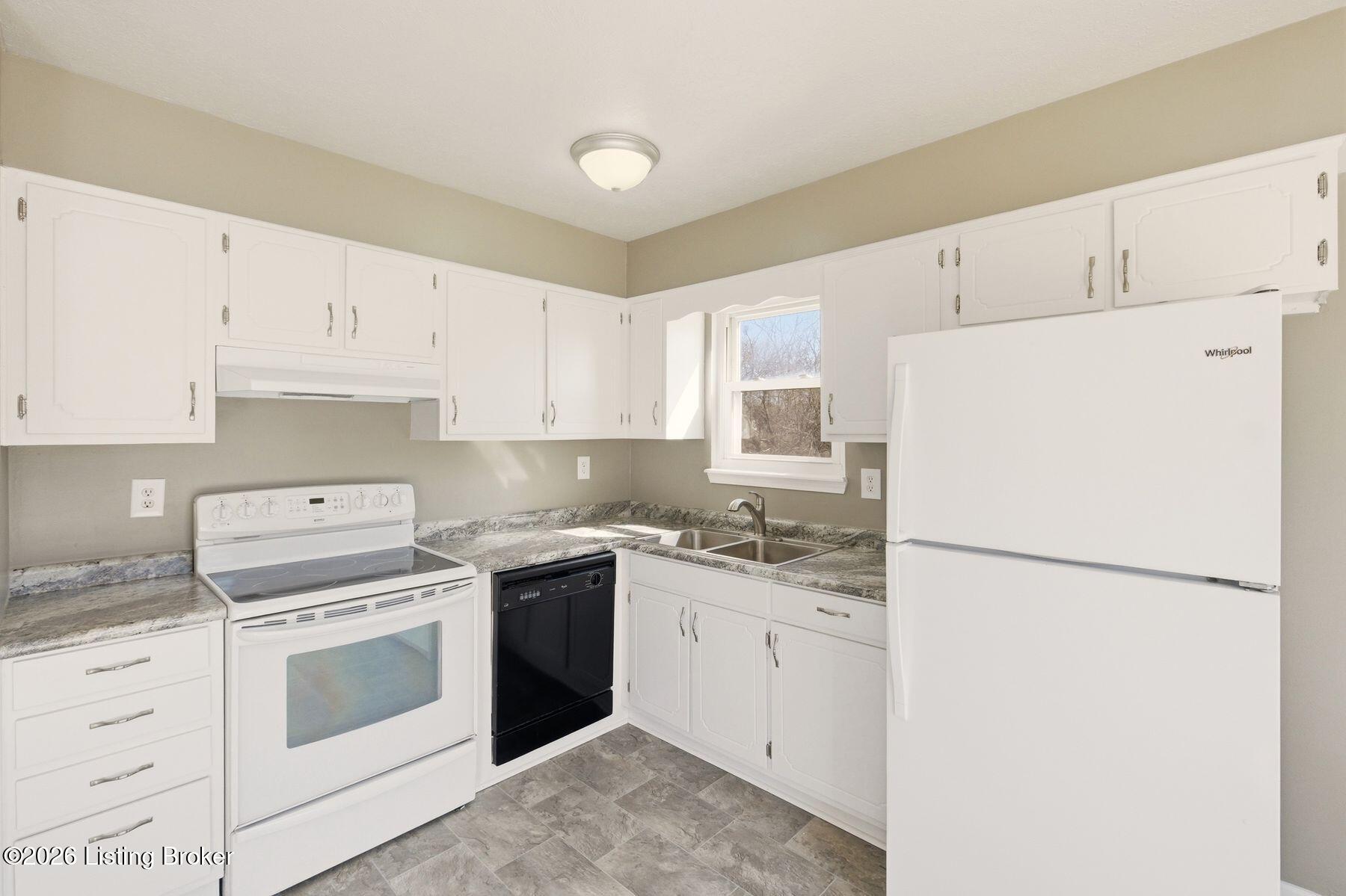 9409 Sissone Dr
