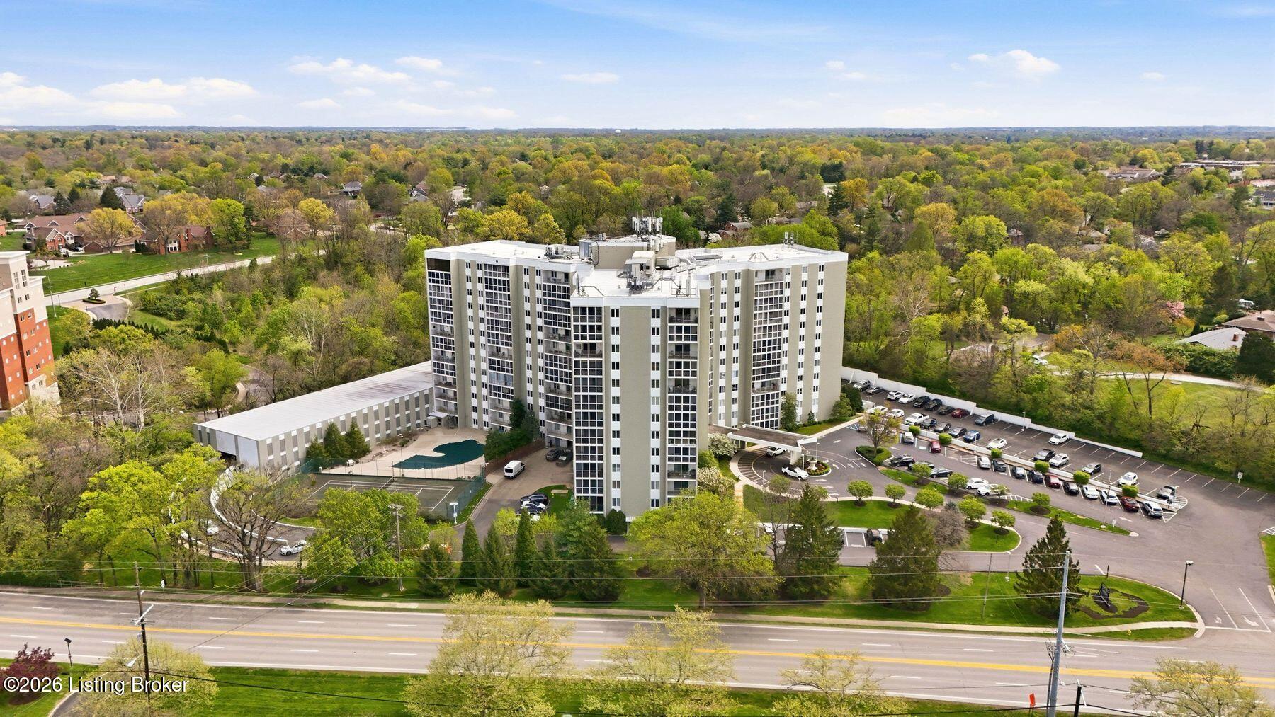 5100 US Hwy 42 733