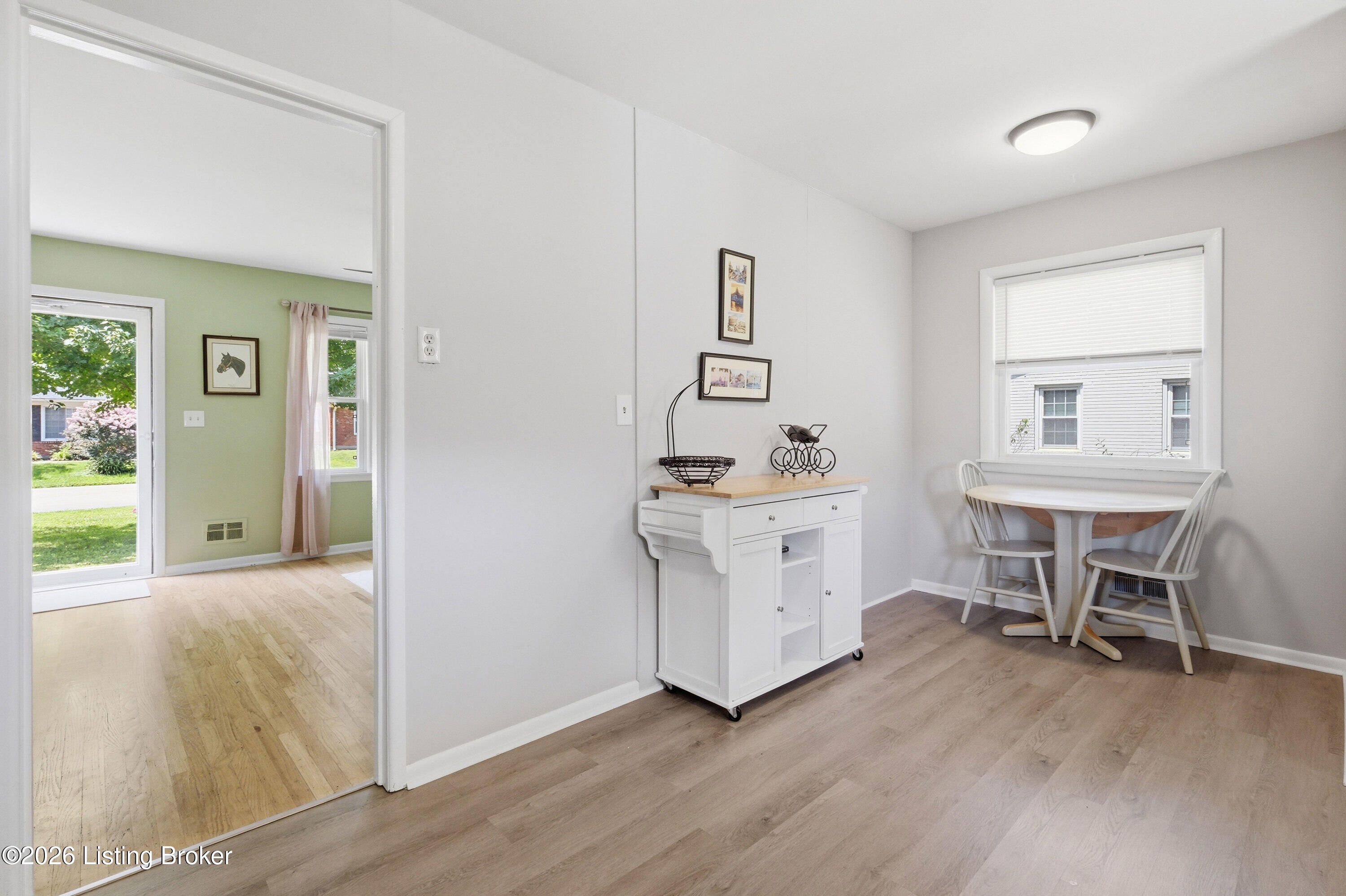 7902 Osborne Dr