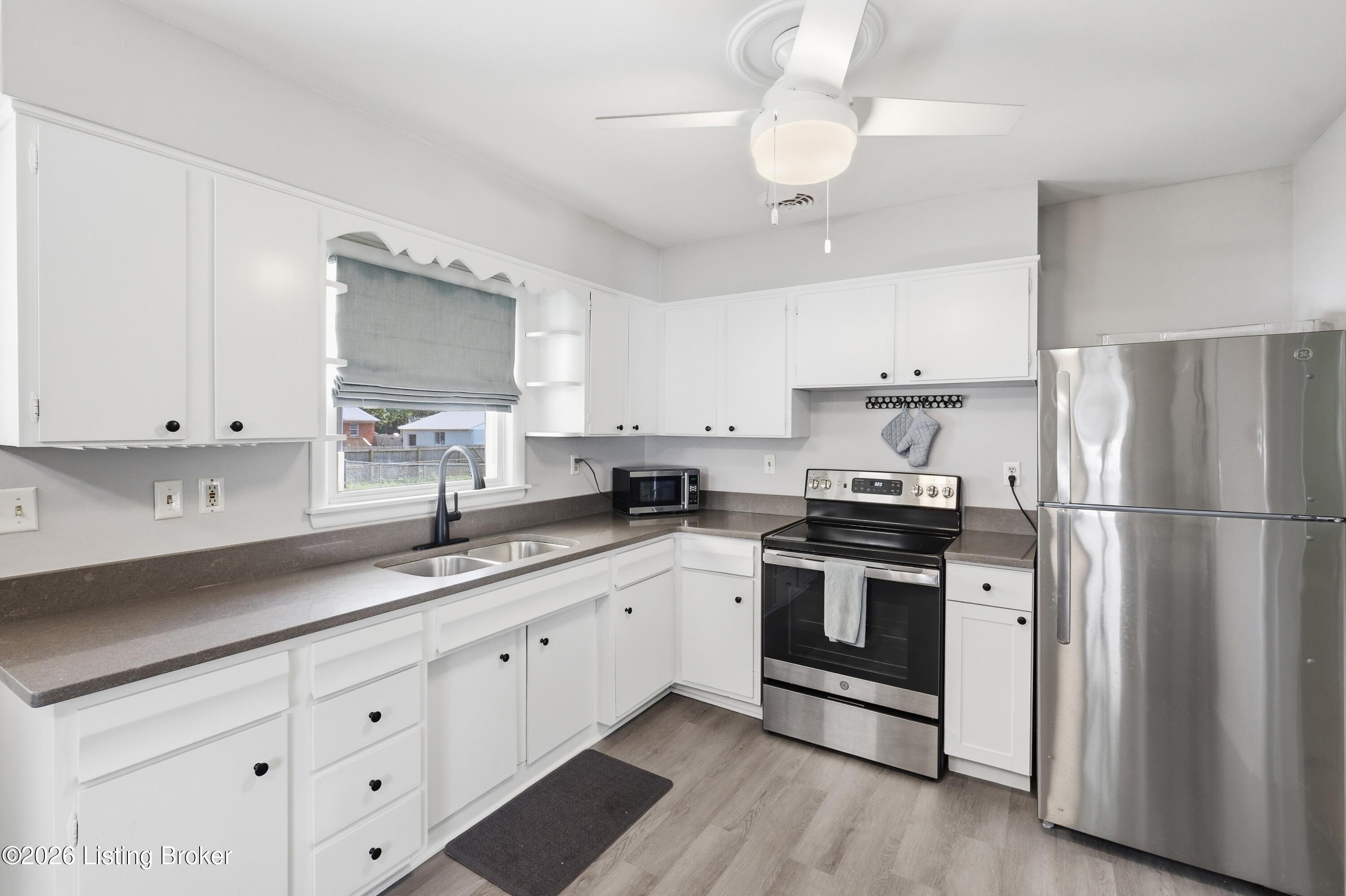 7902 Osborne Dr