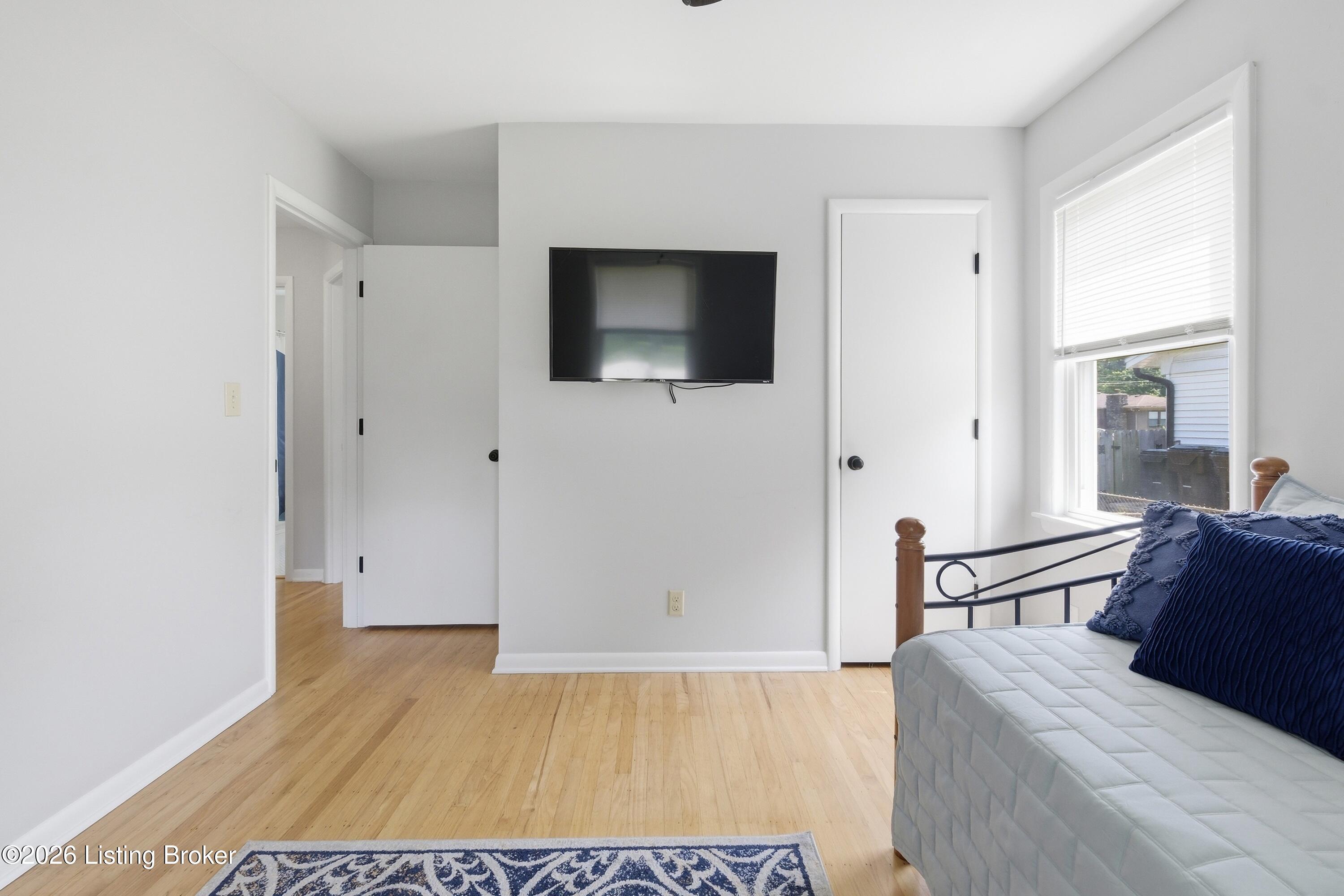 7902 Osborne Dr