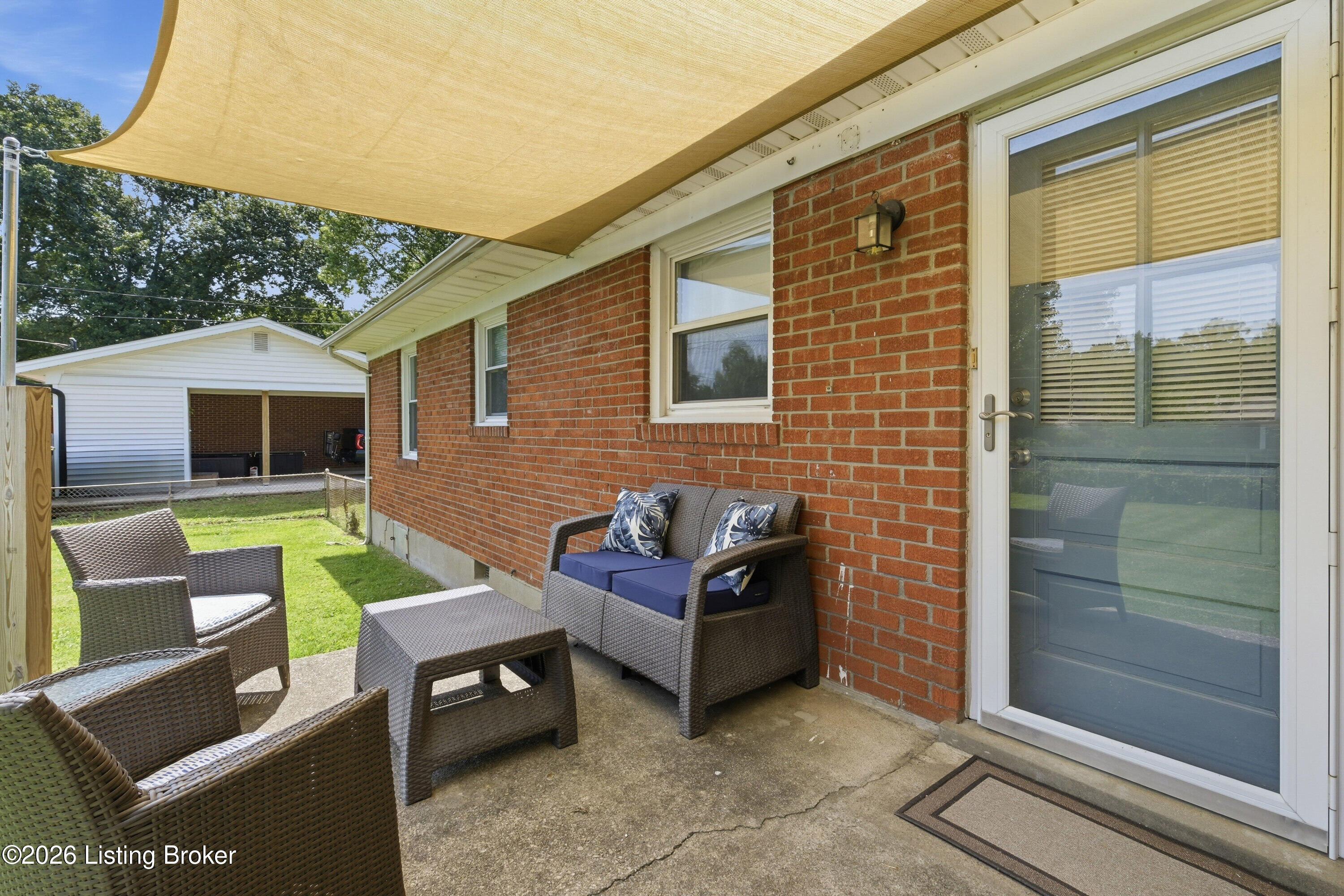 7902 Osborne Dr