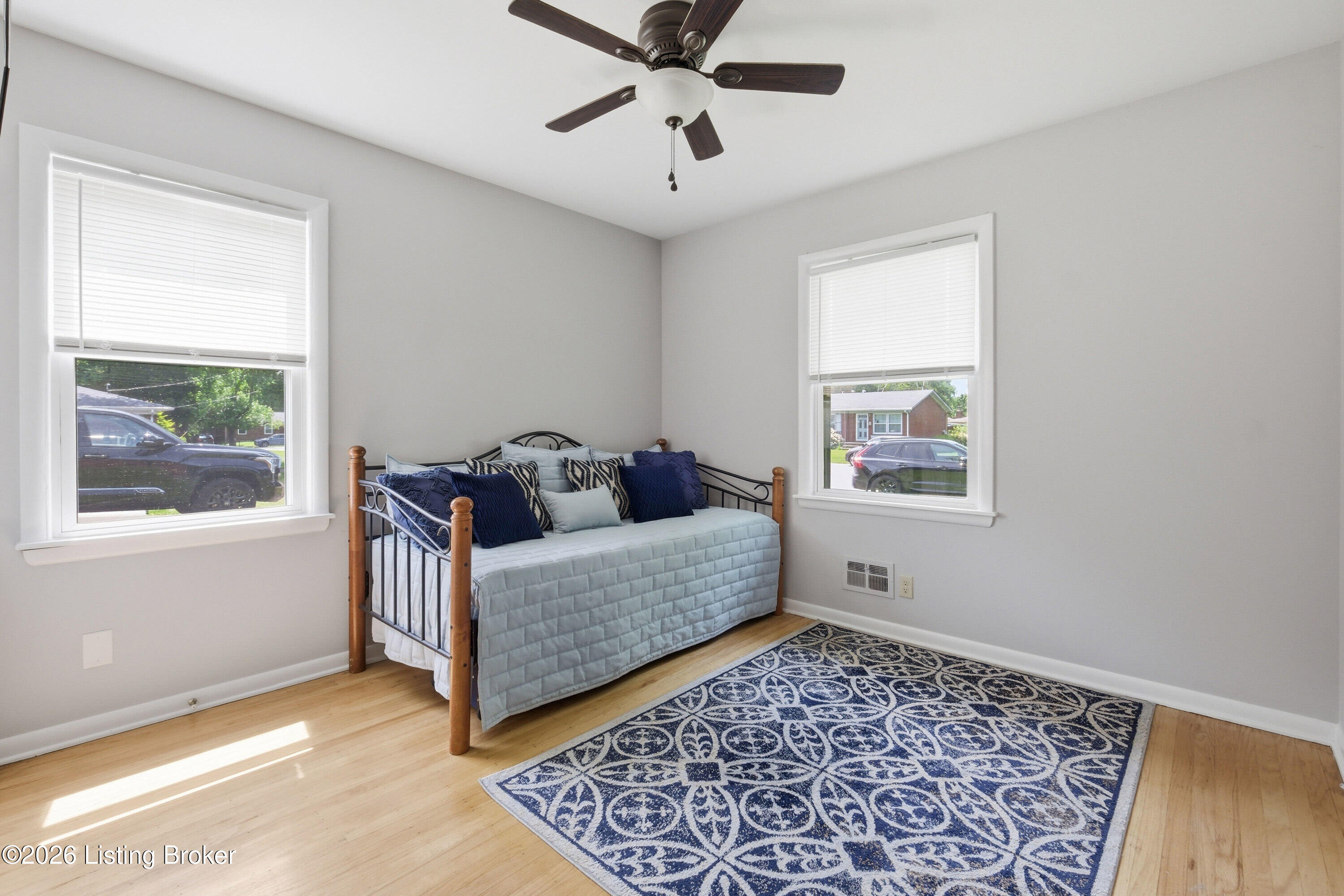 7902 Osborne Dr