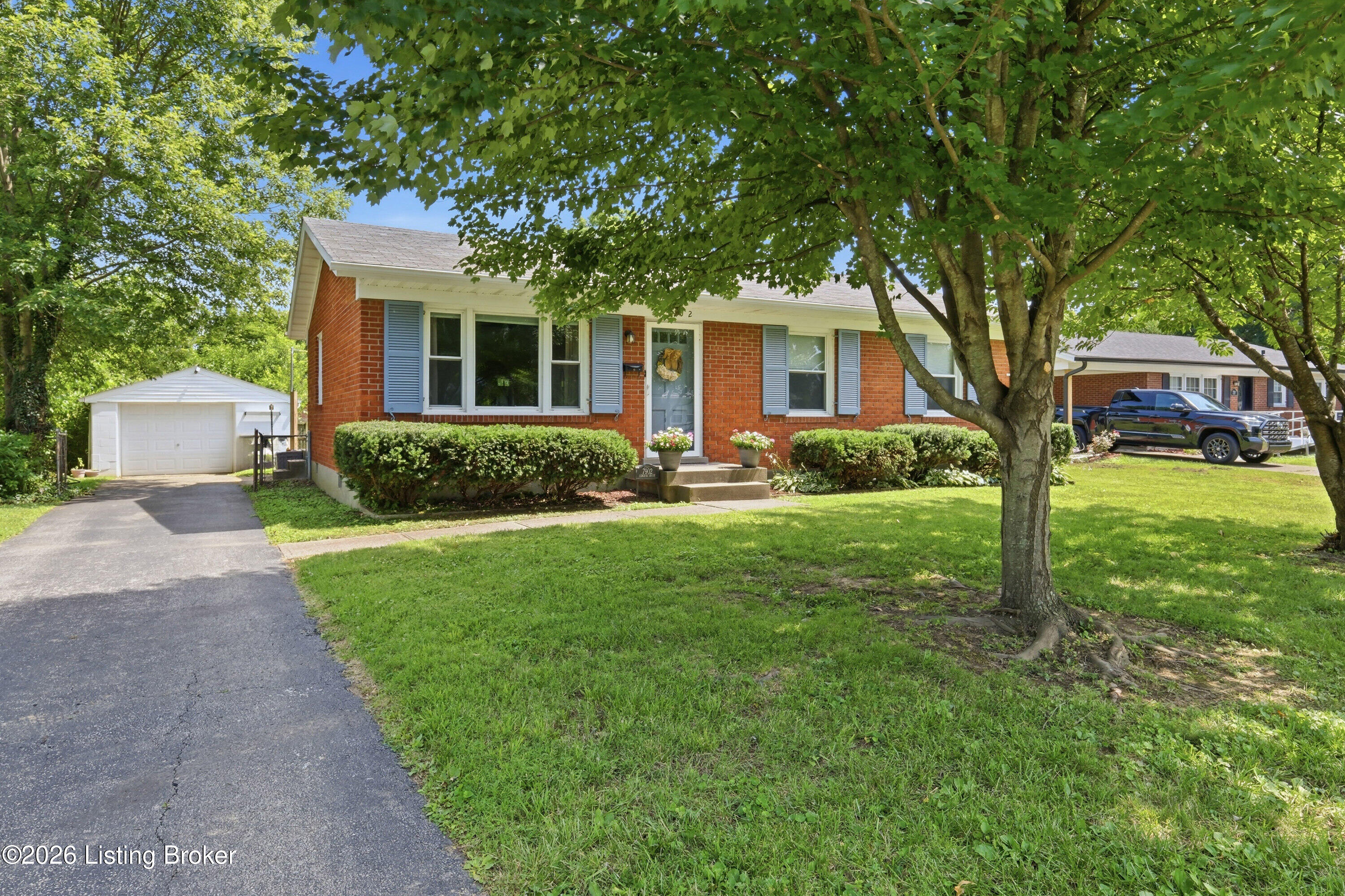 7902 Osborne Dr
