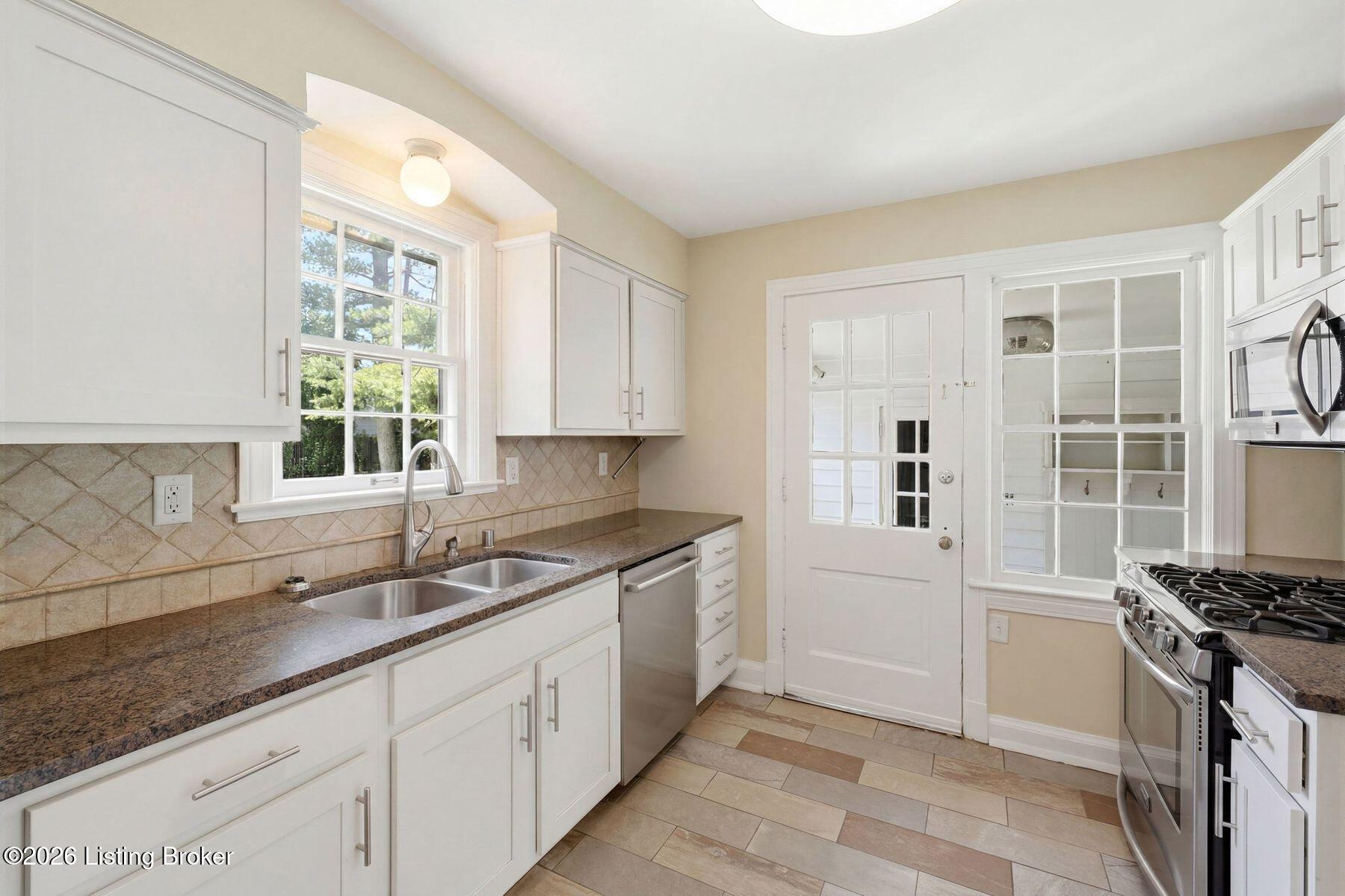 107 Don Allen Rd
