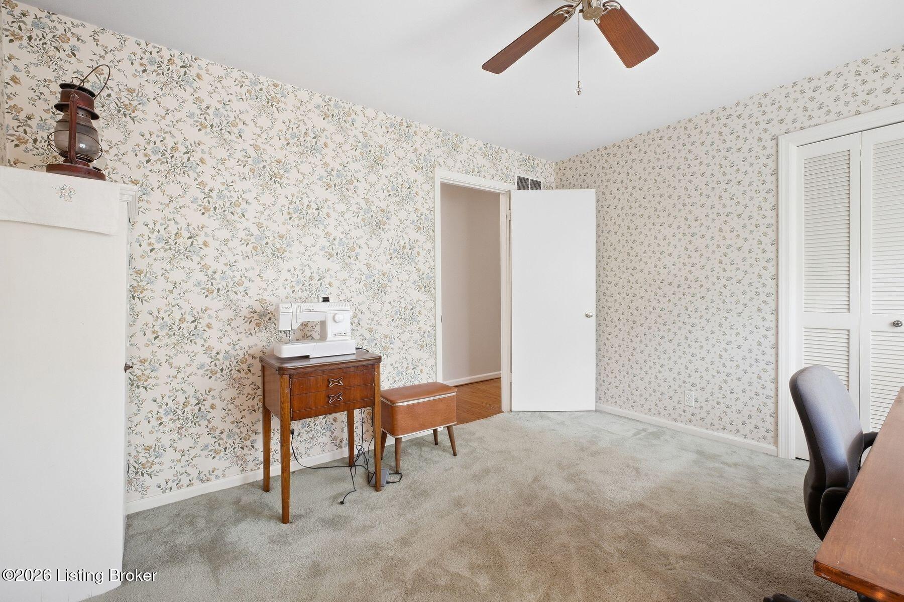 2324 Thornhill Rd