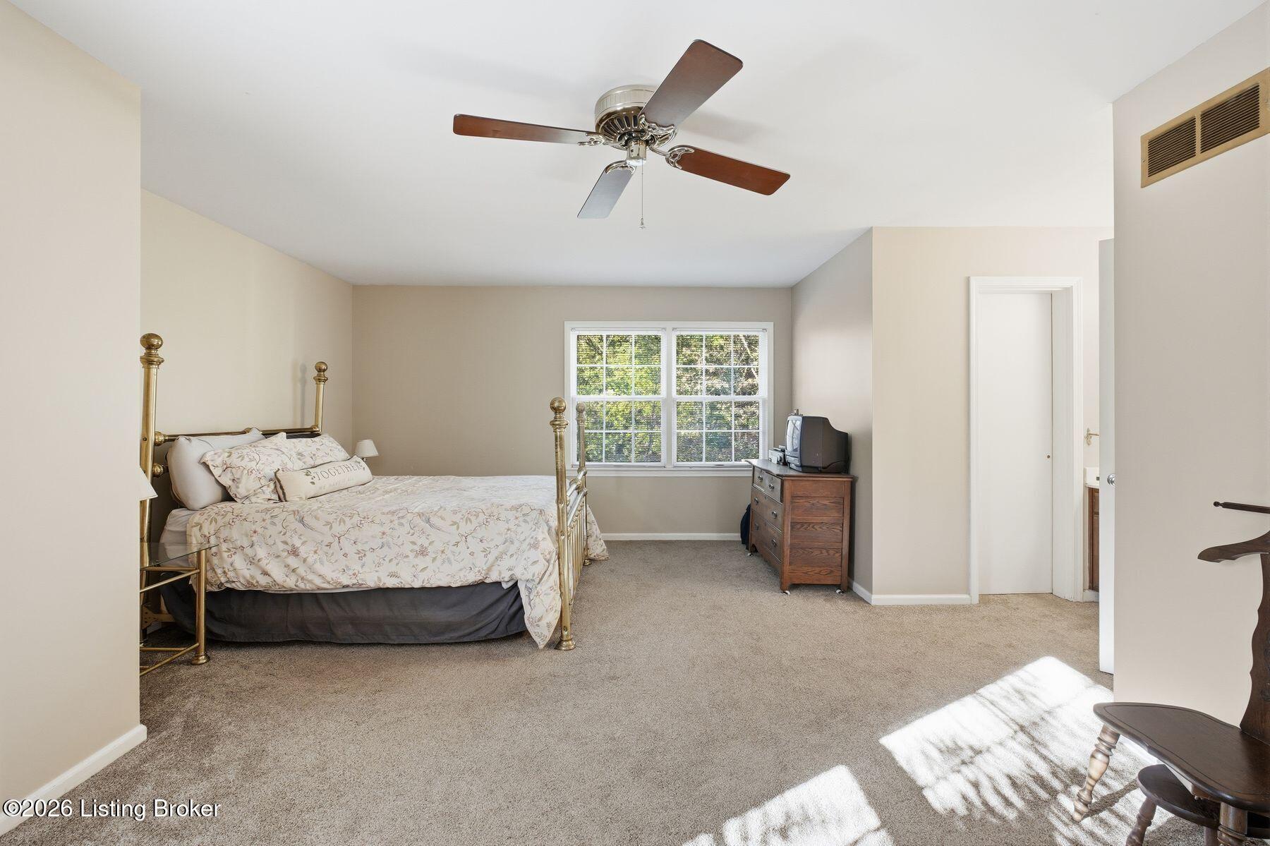 2324 Thornhill Rd