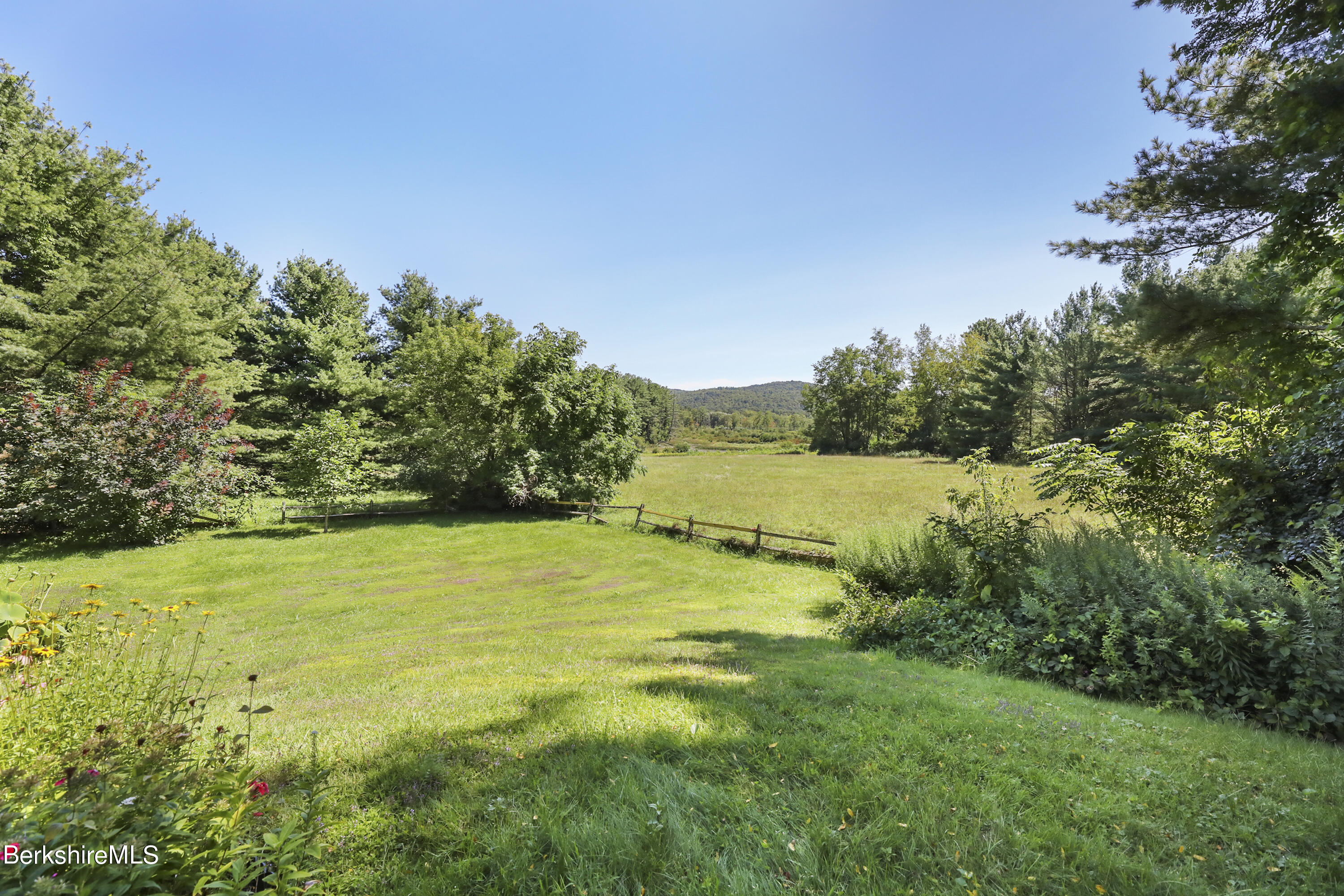 295 Holmes Rd