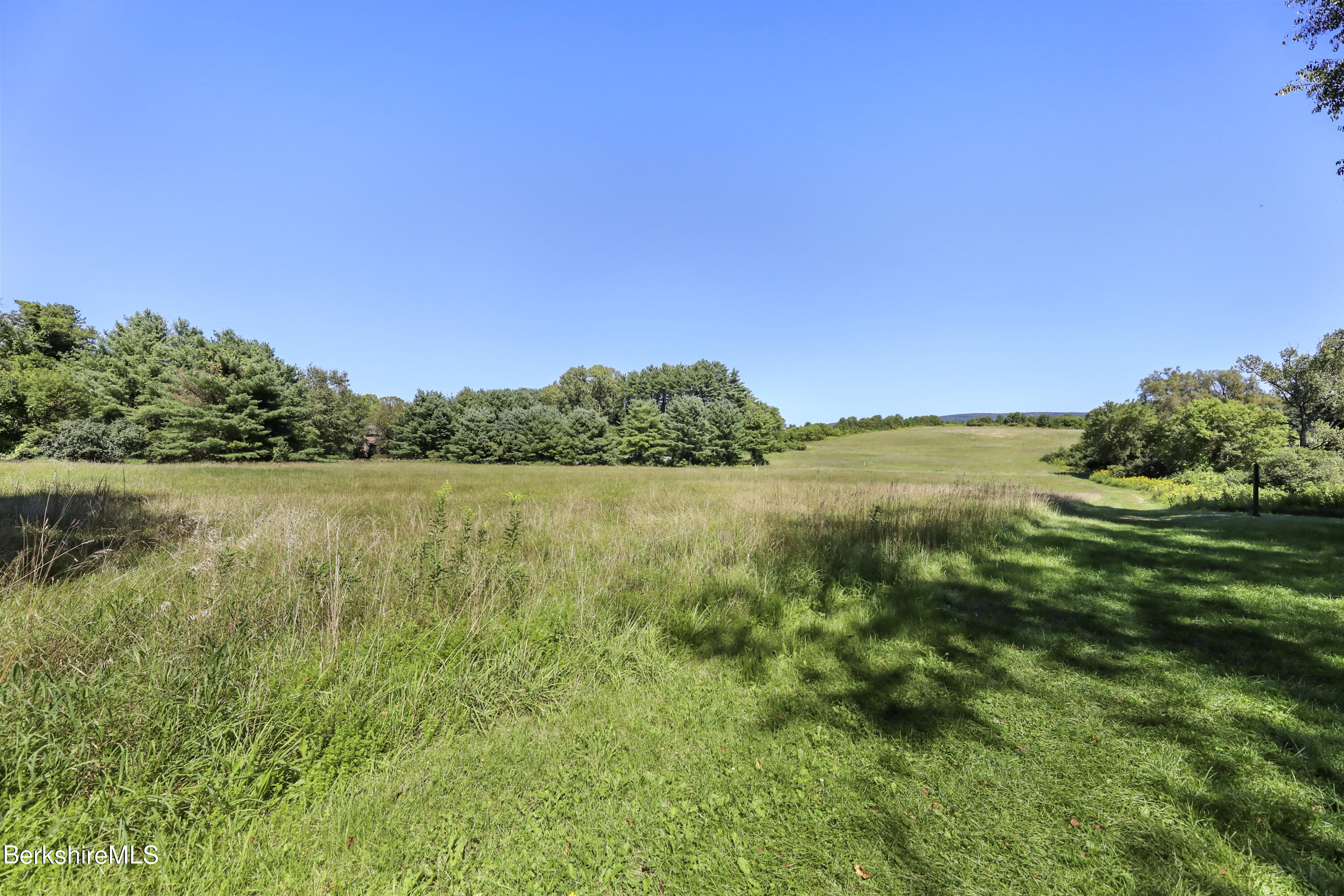 295 Holmes Rd