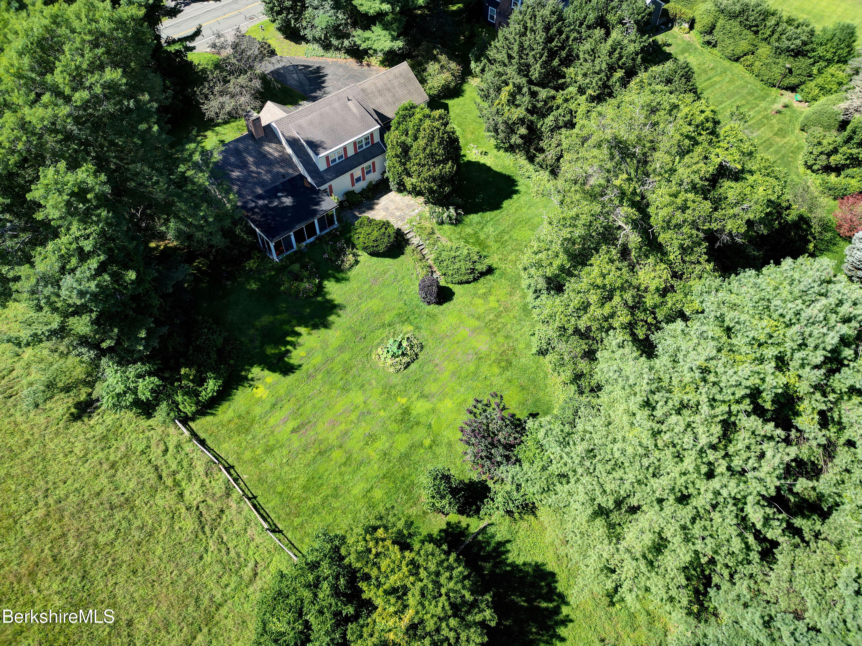 295 Holmes Rd